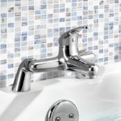 (I315) Sleek Modern Bathroom Chrome Bath Filler Lever Mixer Tap Presenting a contemporary design,