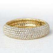 18k Yellow Gold Round Brilliant Cut 49.00ct Diamond Cluster Bracelet