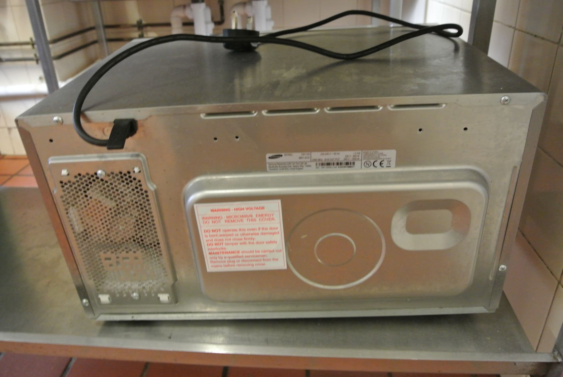 Commercial Microwave - Image 3 of 3