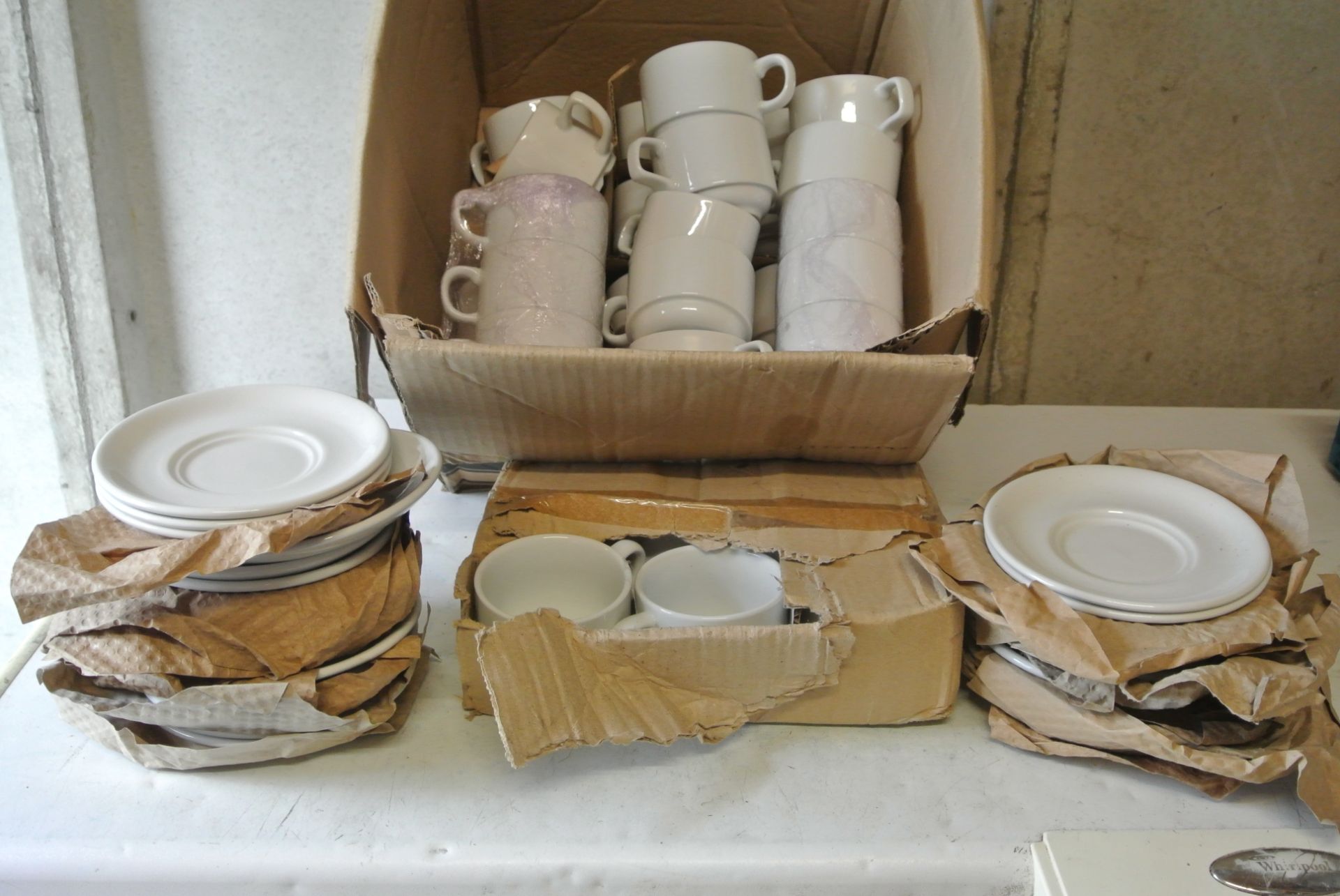 Box of Coffee Cups & Saucers - Image 2 of 2