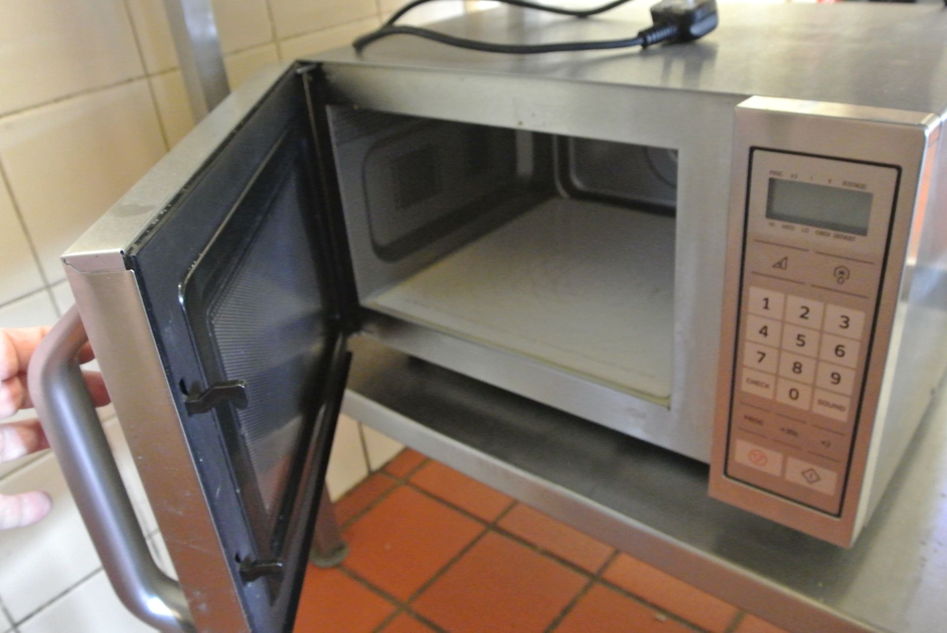 Commercial Microwave - Image 2 of 3
