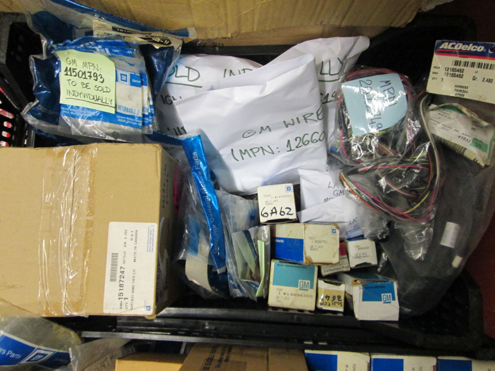 General Motors & AC DELCO Parts Lot – Bushings,Carburetor Parts,Piston Rod,Fog Lamp (£300-££400) - Image 4 of 4