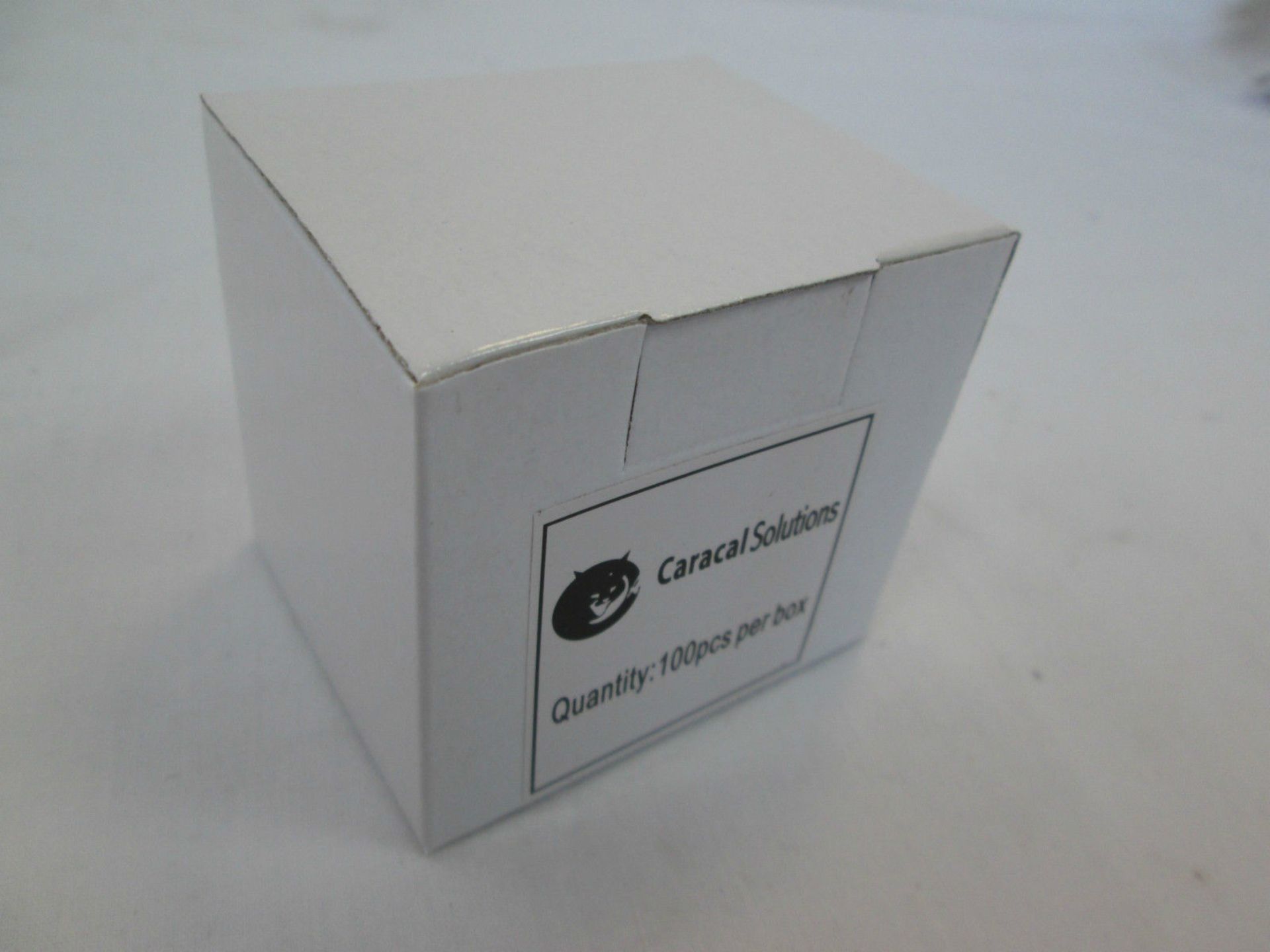 750x Boxes of 100 Caracal Solutions Cable Clips Twin - Image 2 of 2