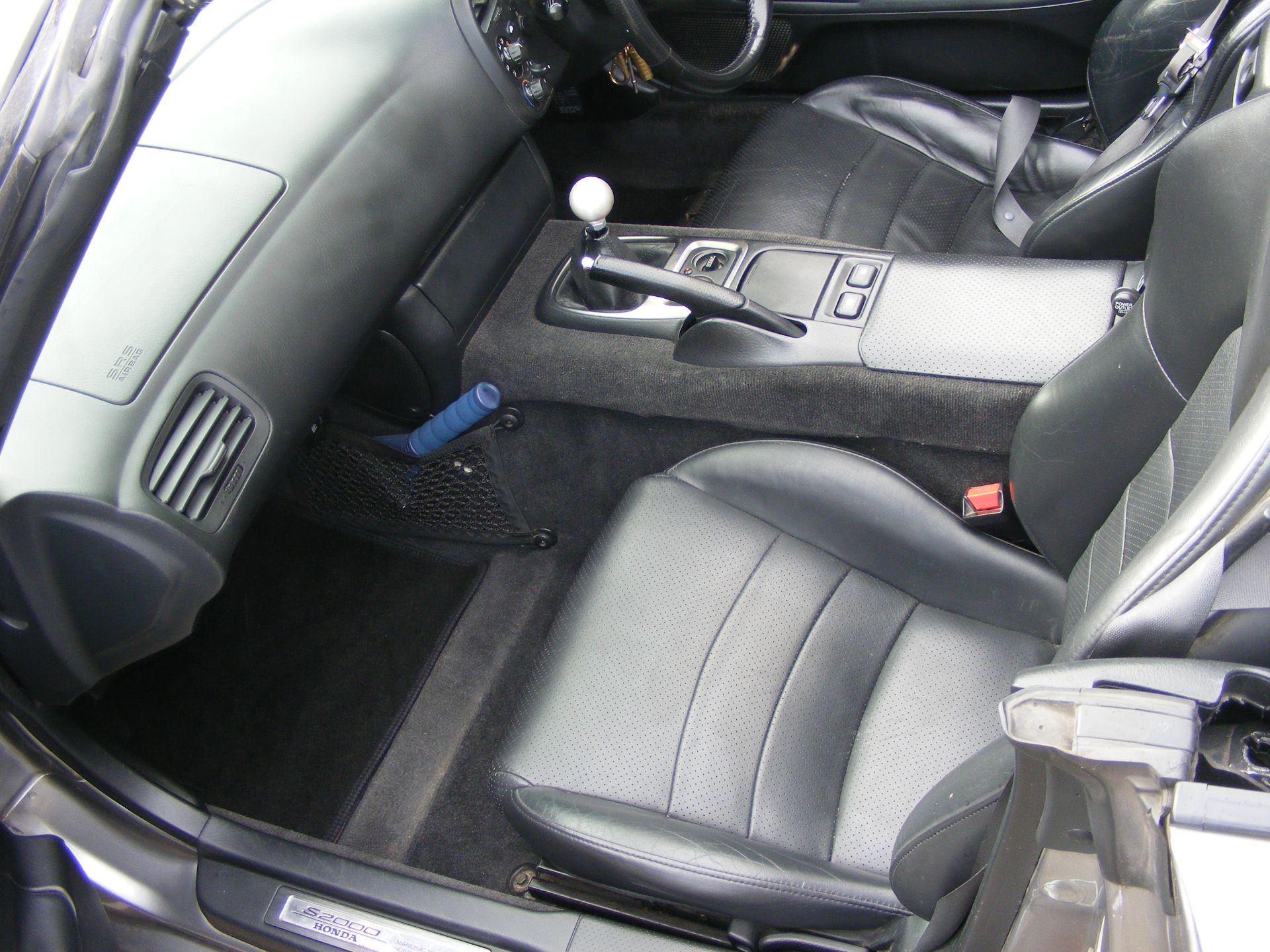 2001 Honda S2000 - Image 8 of 11