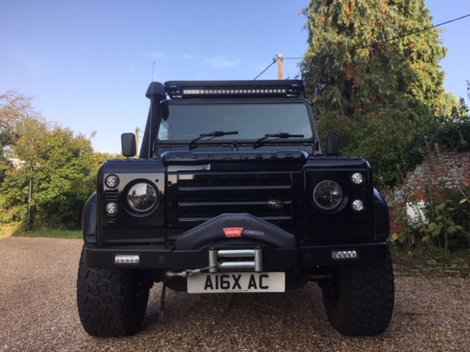 Deranged! Land Rover Defender 110 TD5 Double cab pick up. - Image 4 of 32