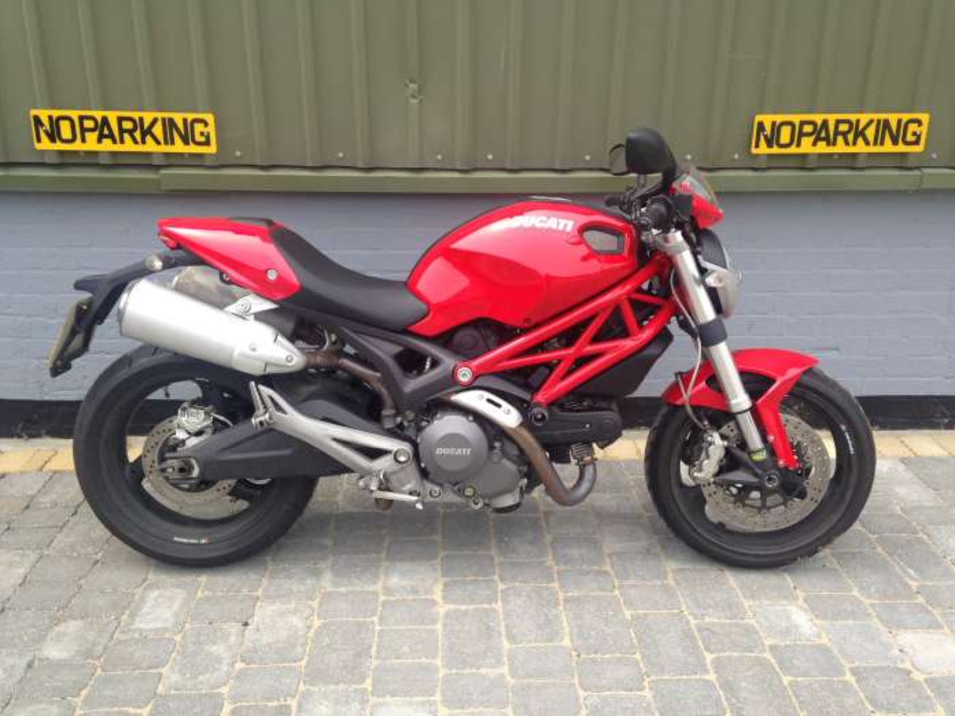 2009 Ducati 696 Monster - Very low mileage - Image 10 of 11