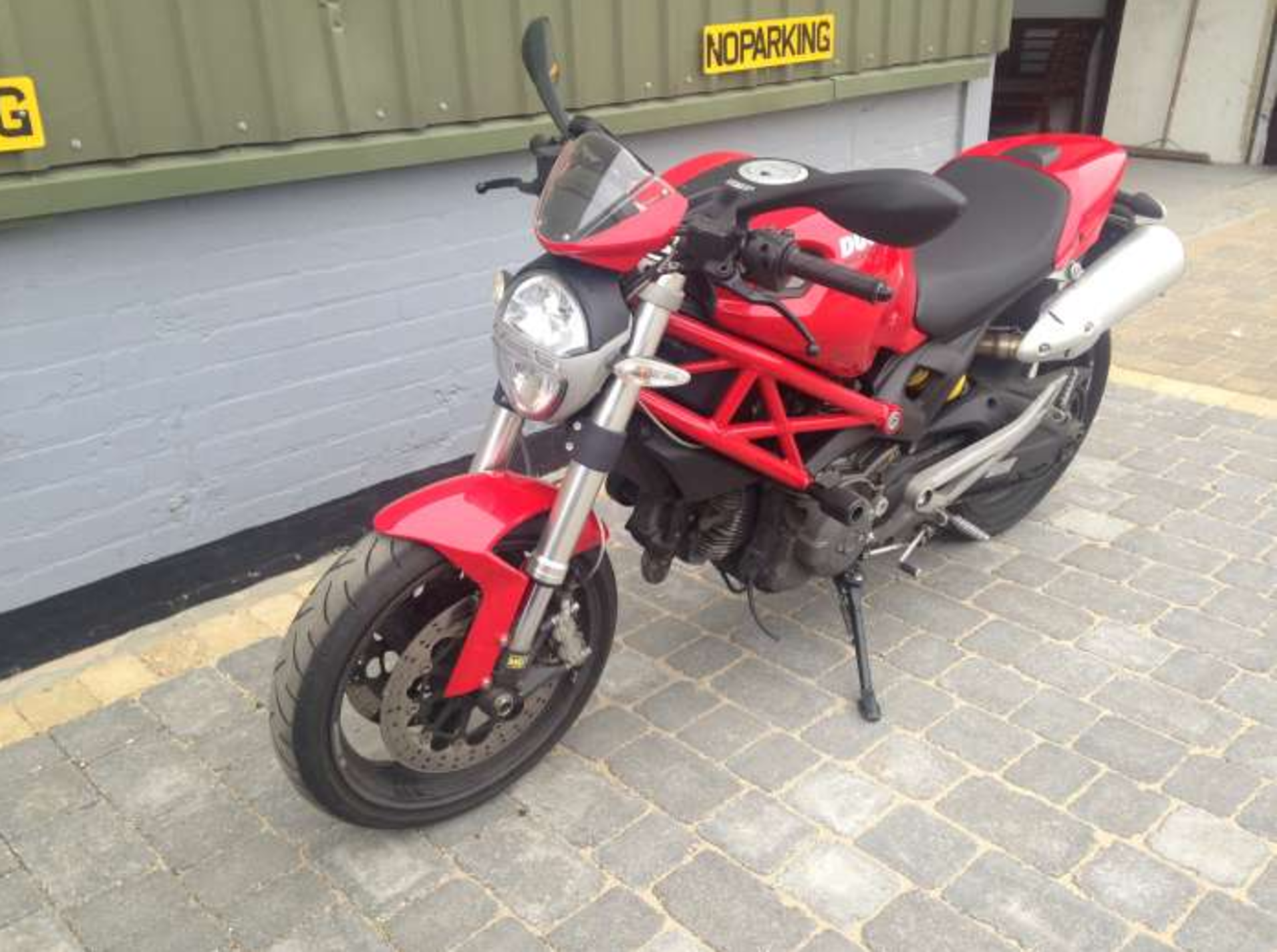 2009 Ducati 696 Monster - Very low mileage - Image 4 of 11