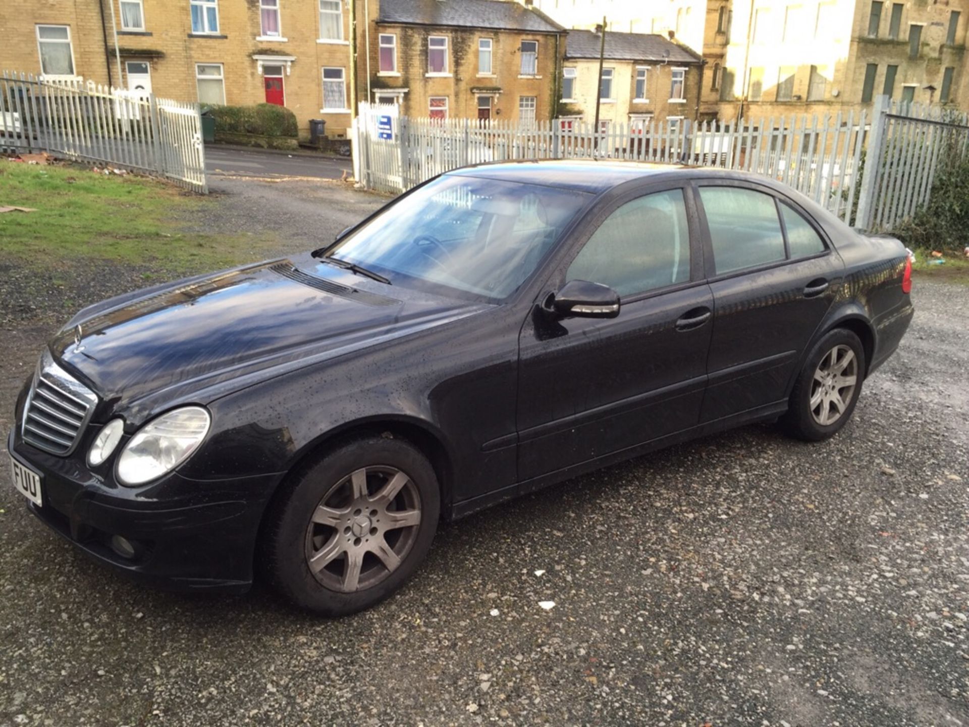 2007/57 Mercedes E220 CDi - Image 3 of 7