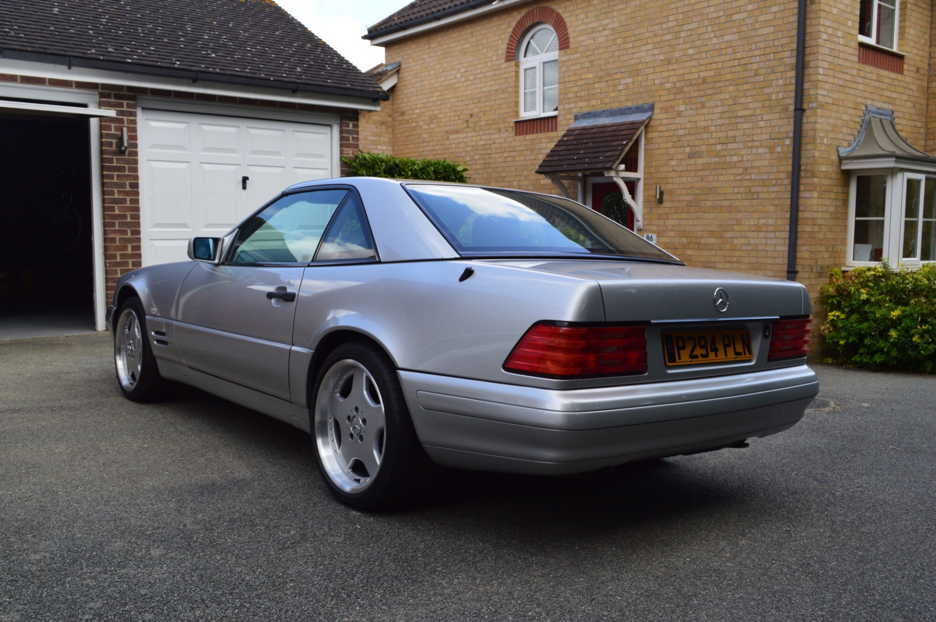 Mercedes Benz SL Class Automatic Sports Convertible (Hard and soft top) - Image 11 of 19