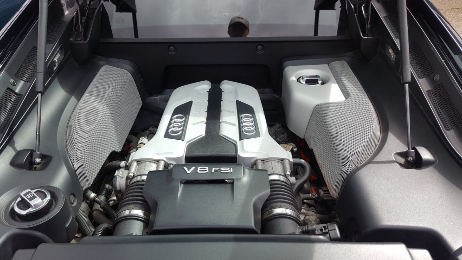 Audi R8 4.2 V8 Quattro - Image 4 of 25