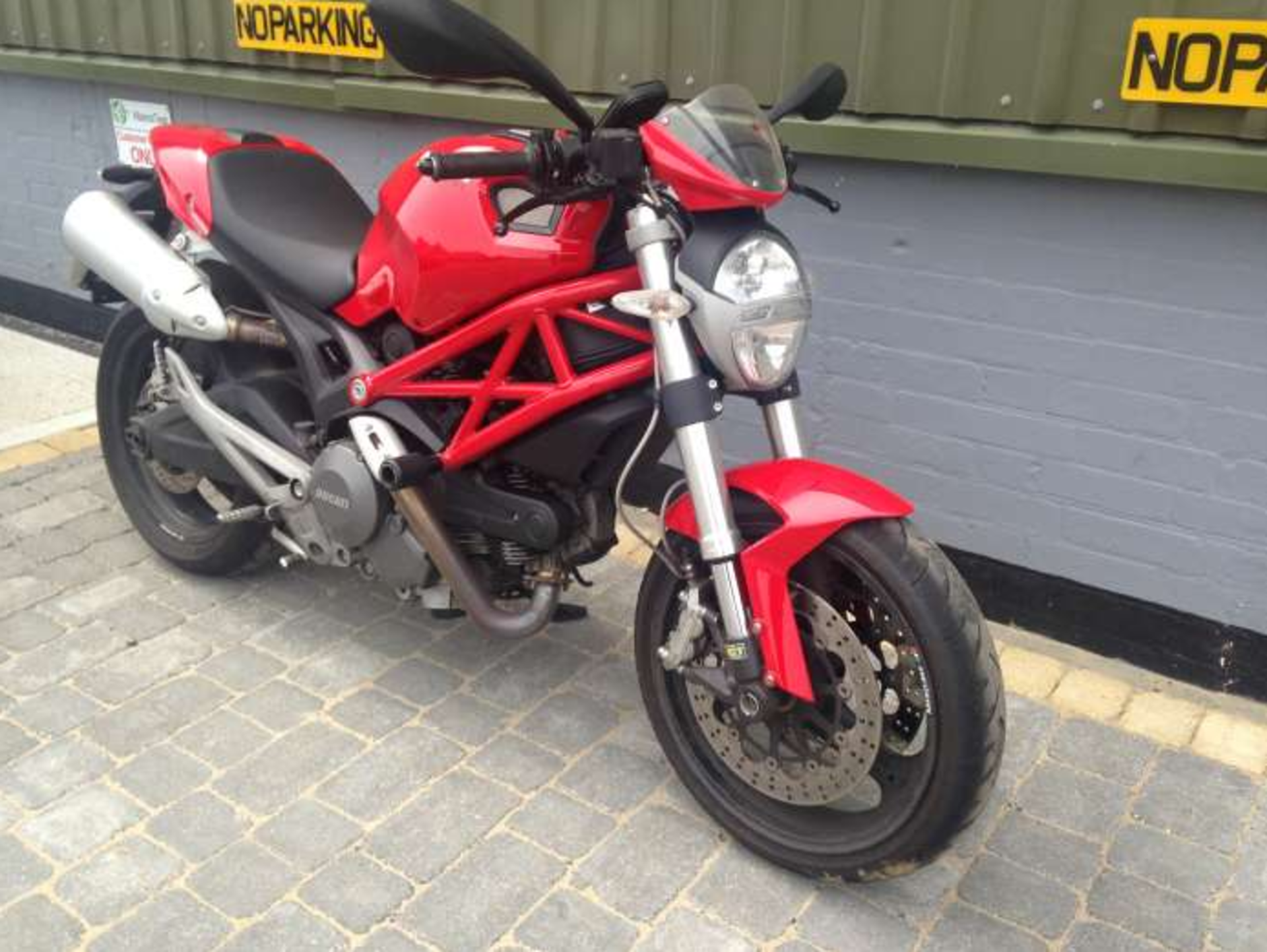 2009 Ducati 696 Monster - Very low mileage - Image 3 of 11