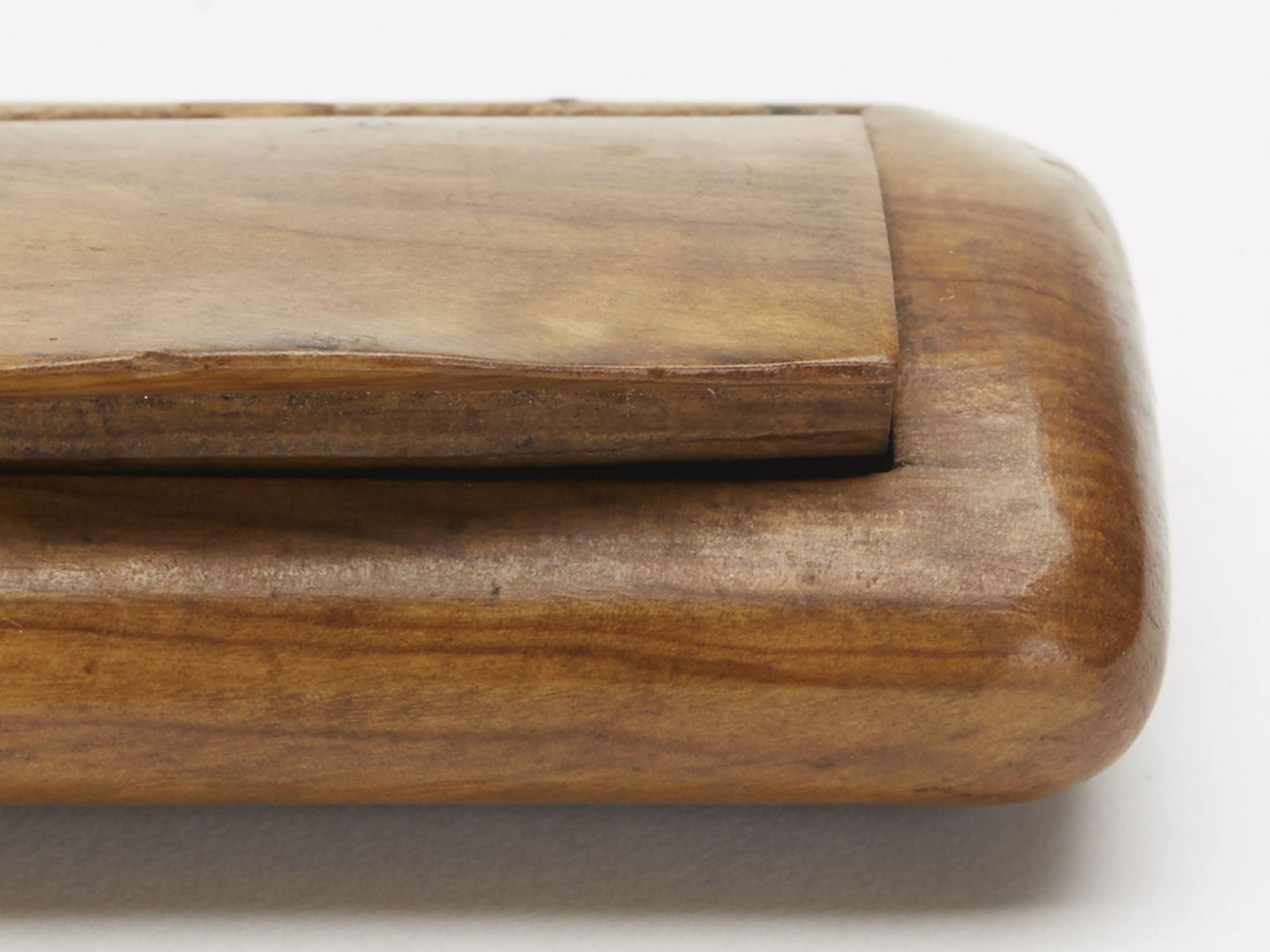 Antique Georgian Carved Olive Wood Snuff Box 19Th C. - Image 3 of 5