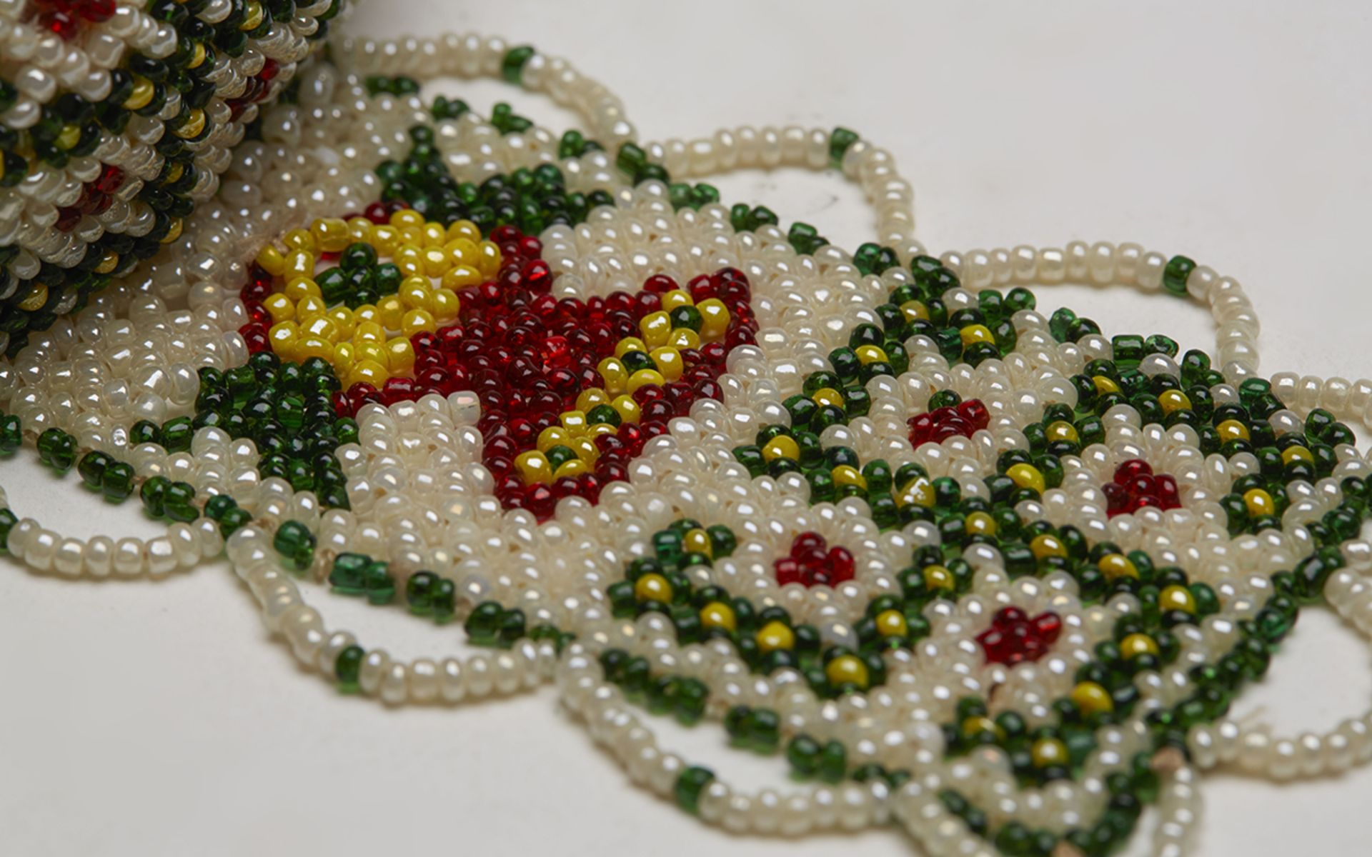 American Native Beaded Head Pot Support Early 20Th C. - Image 4 of 7