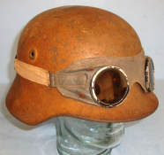 ORIGINAL, WW2 Nazi German Luftwaffe M40 Combat Helmet By ïQ' (Quist) With Tropical Tan Paint
