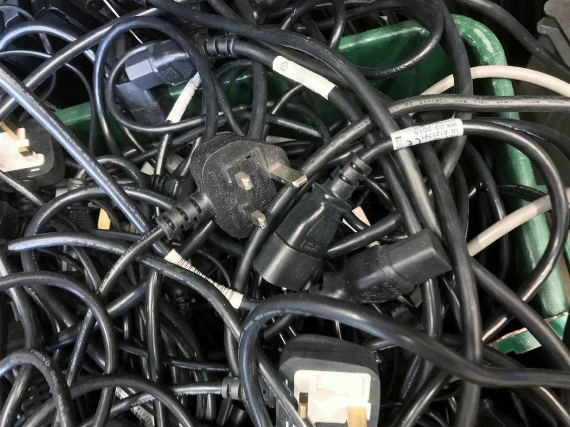 Approx 150x Power Cables Kettle, Clover Leaf and Others - Majority 3 Pin - Image 4 of 4