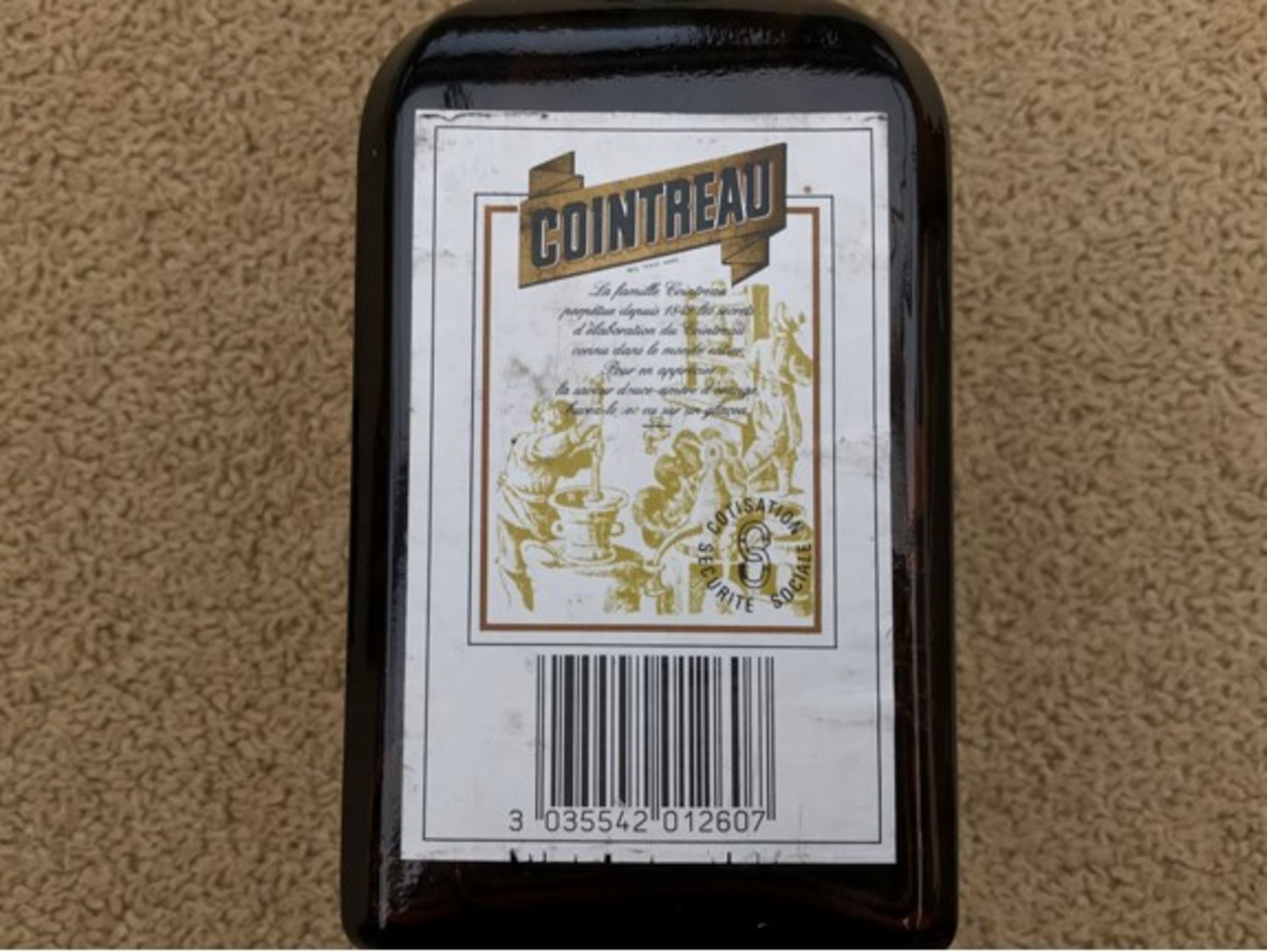 Vintage Bottle of COINTREAU 35cl Circa 1986 - Image 3 of 6