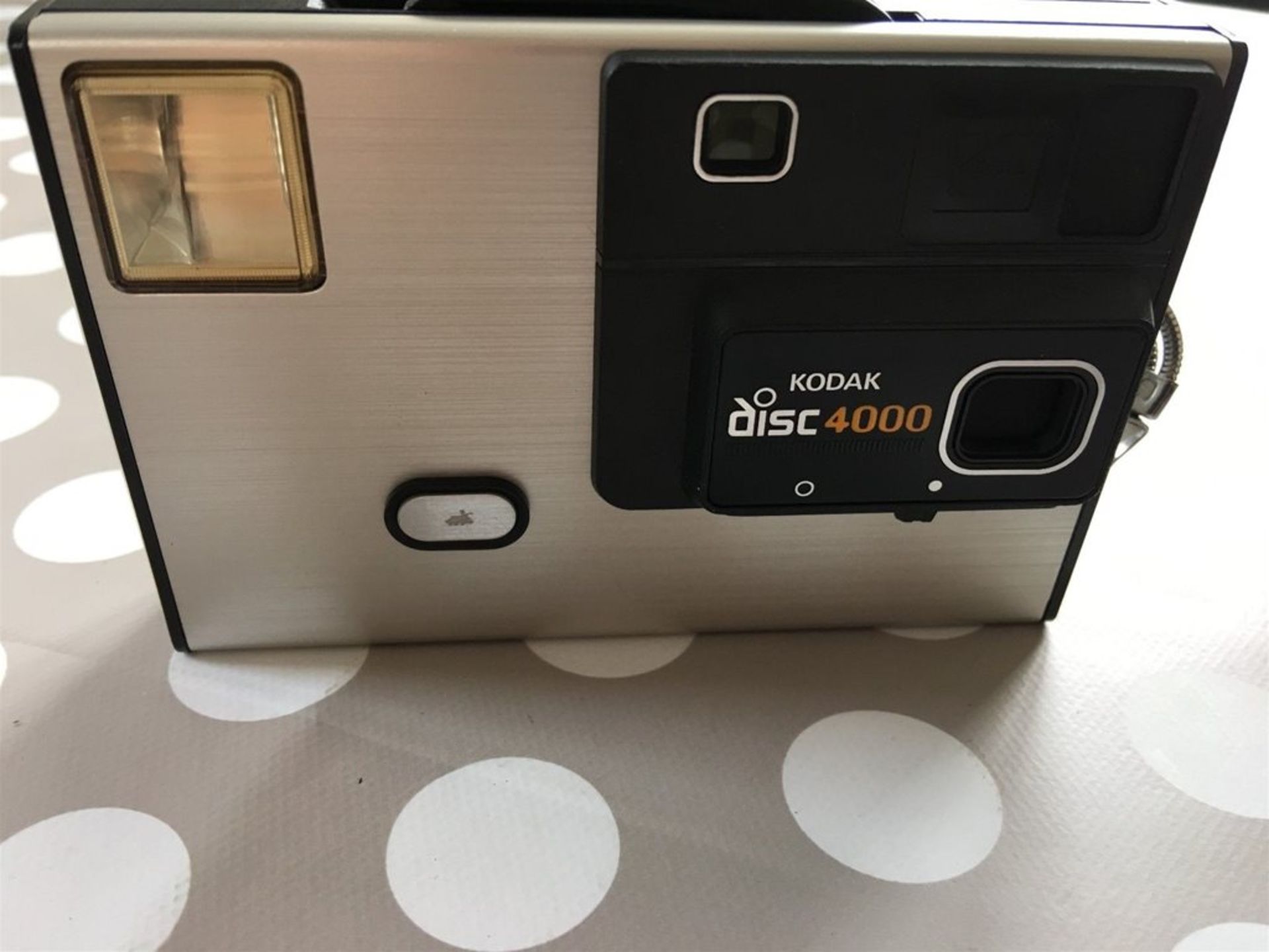 Vintage Retro Kodak Disc 4000 Point and Shoot Film Camera - Image 3 of 4