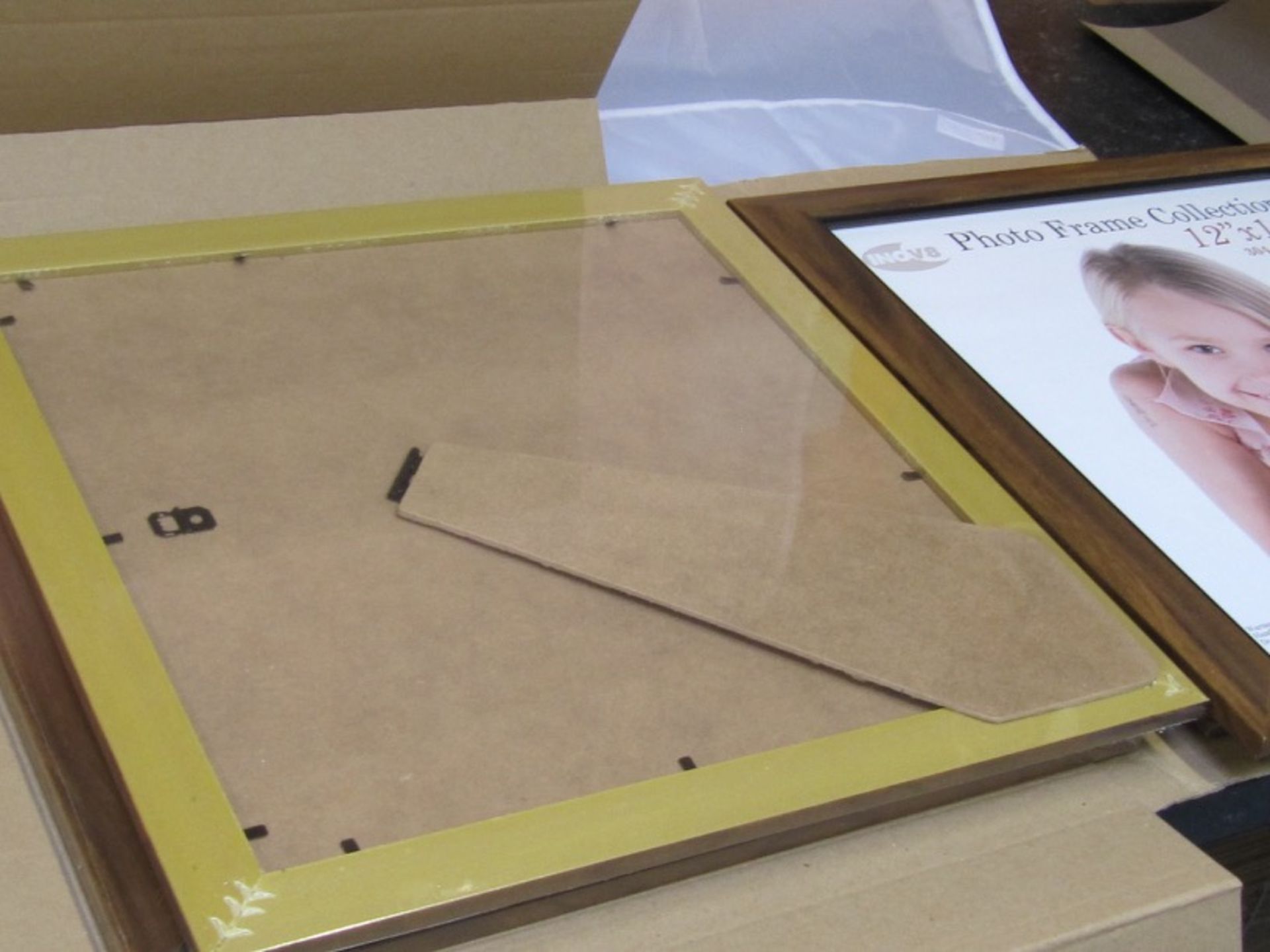 4 x Picture Frames. Brand new Stock. No vat on Hammer. Shipping available. - Image 2 of 3