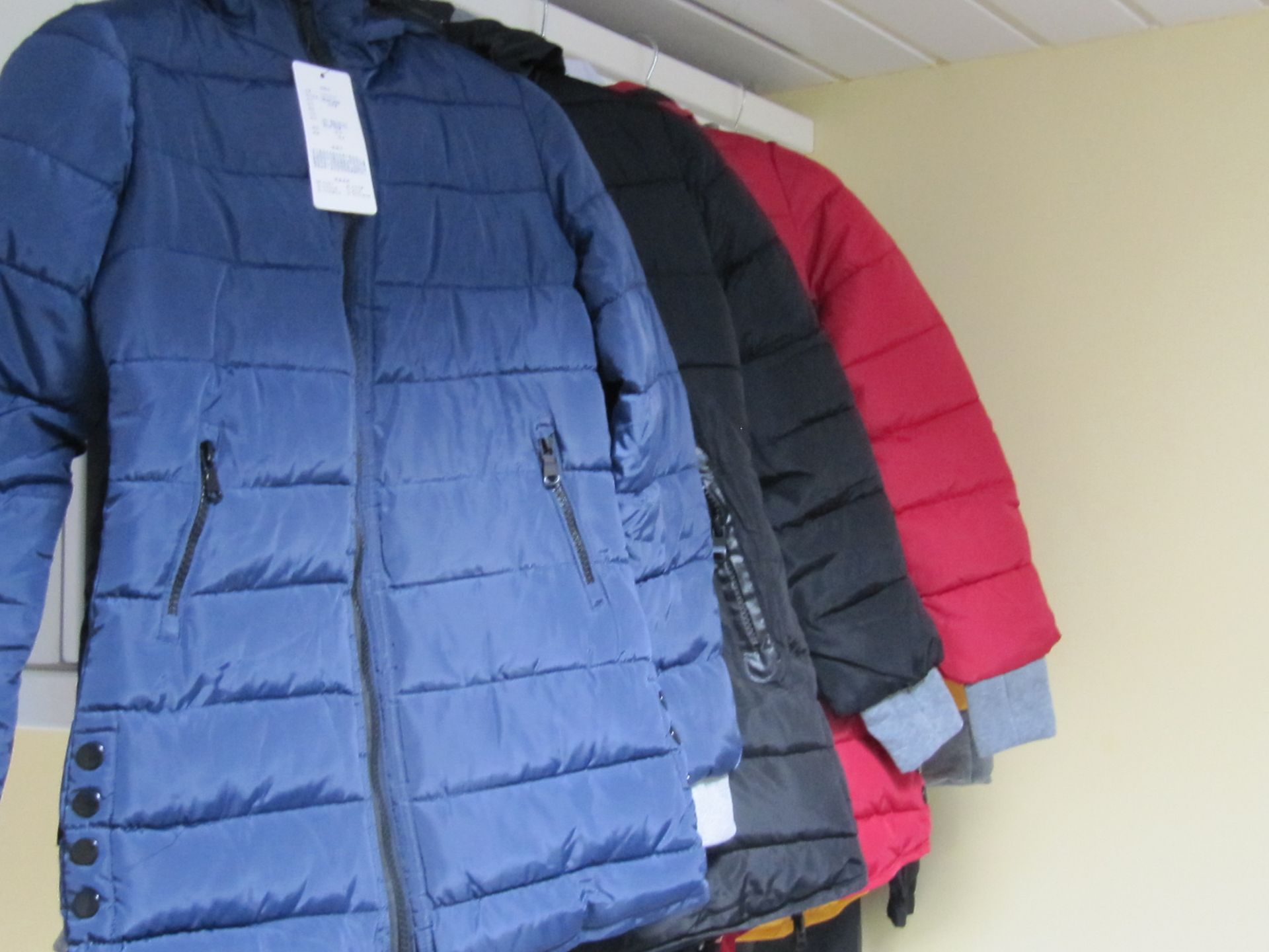 5 Winter/Autumn Coats. BNWT. No vat on Hammer. Shipping available. - Image 2 of 9