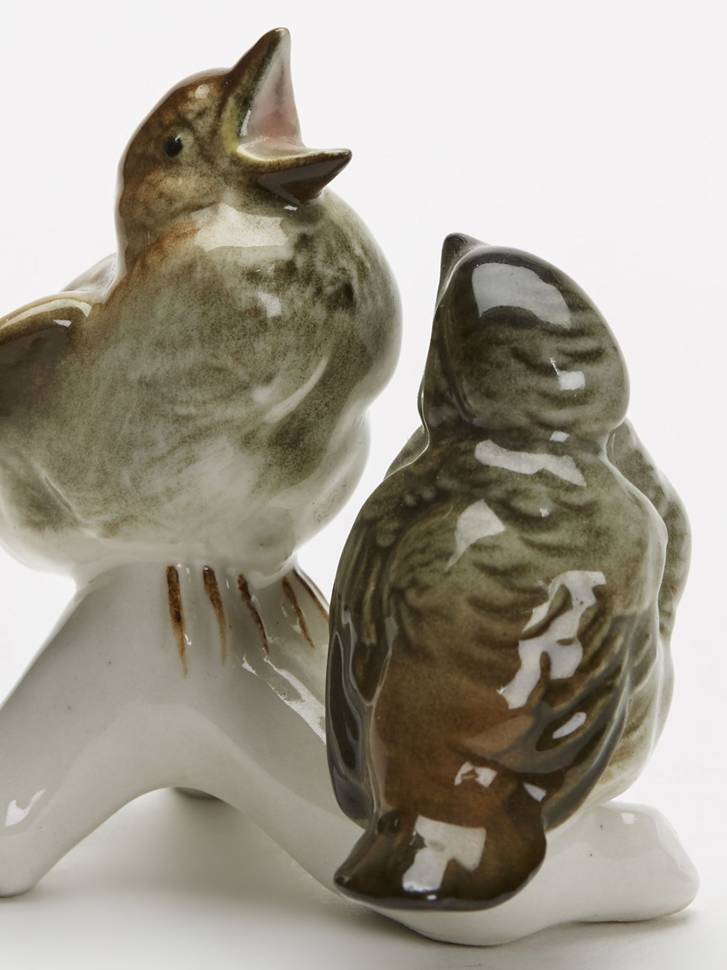 Vintage Karl Ens Porcelain Figure Wren & Young Bird 20Th C - Image 3 of 8