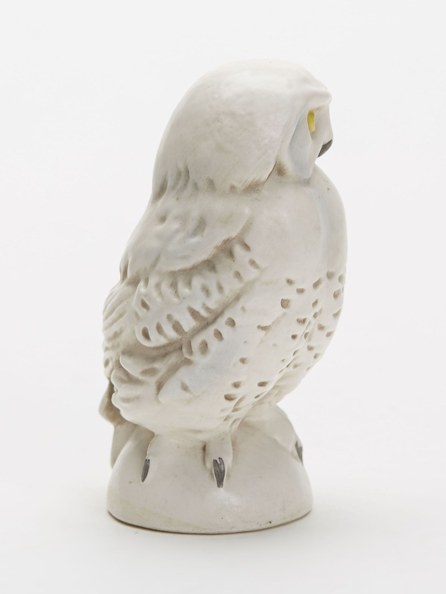 Vintage W Goebel Pottery Figure Of A Snowy Owl 20Th C. - Image 3 of 7
