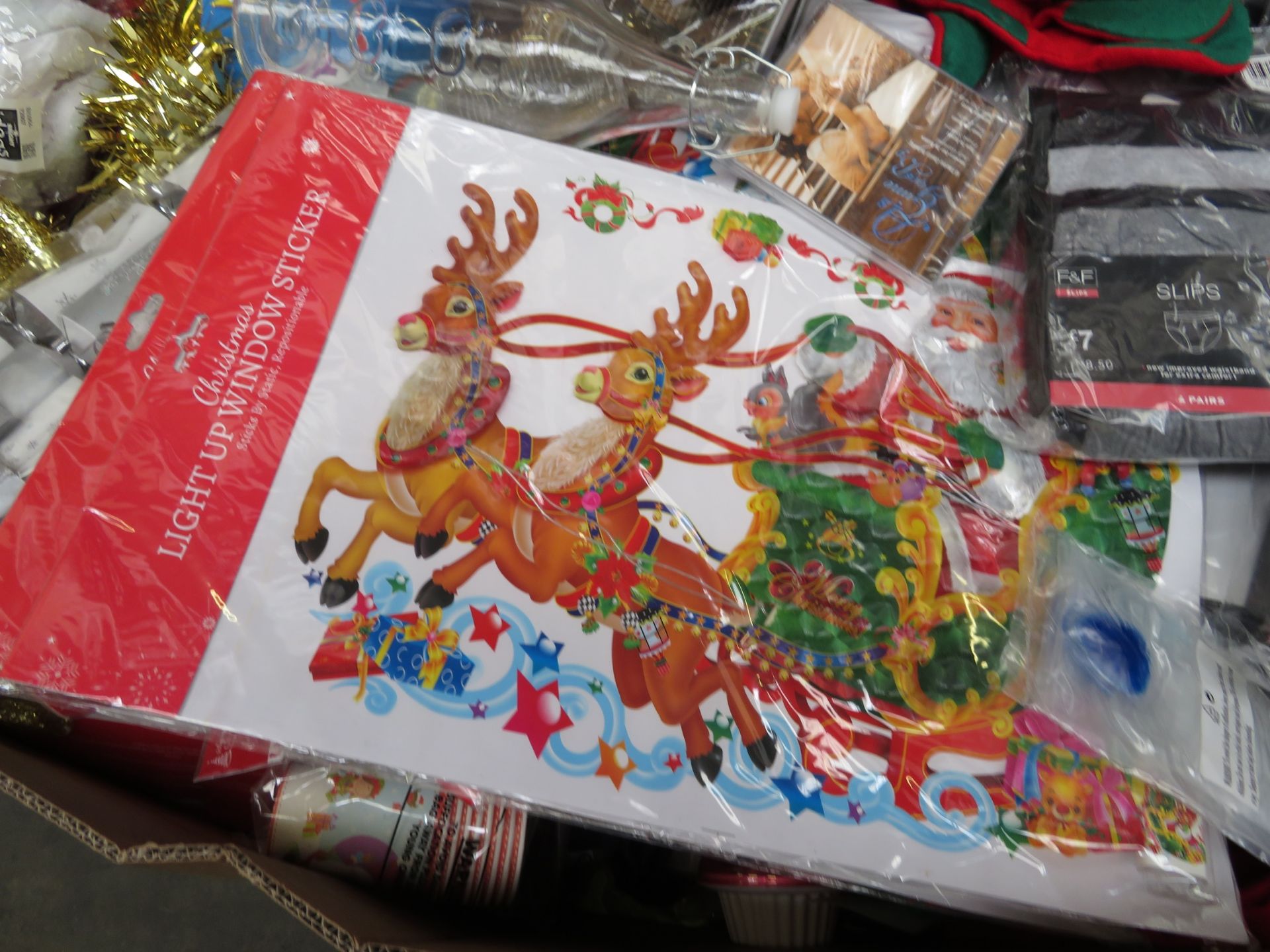 (M112) LARGE PALLET TO CONTAIN 100'S OF VARIOUS CHRISTMAS, HOMEWARE & TOY ITEMS SUCH AS: CRAZY - Image 4 of 5