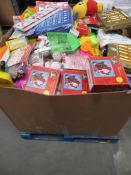 (M109) LARGE PALLET TO CONTAIN 100'S OF VARIOUS CHRISTMAS, HOMEWARE & TOY ITEMS SUCH AS: SANTA