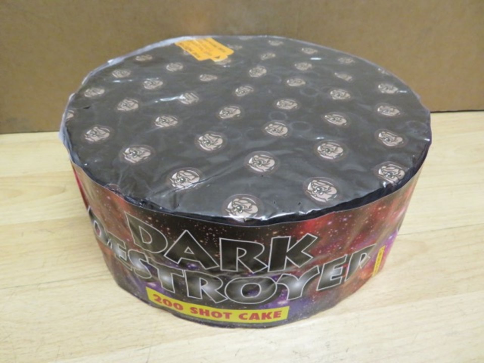 1 x British Bulldog Firework Company- Dark Destroyer 200 Shot Firework Cake. RRP £110. Fantastic - Image 2 of 2