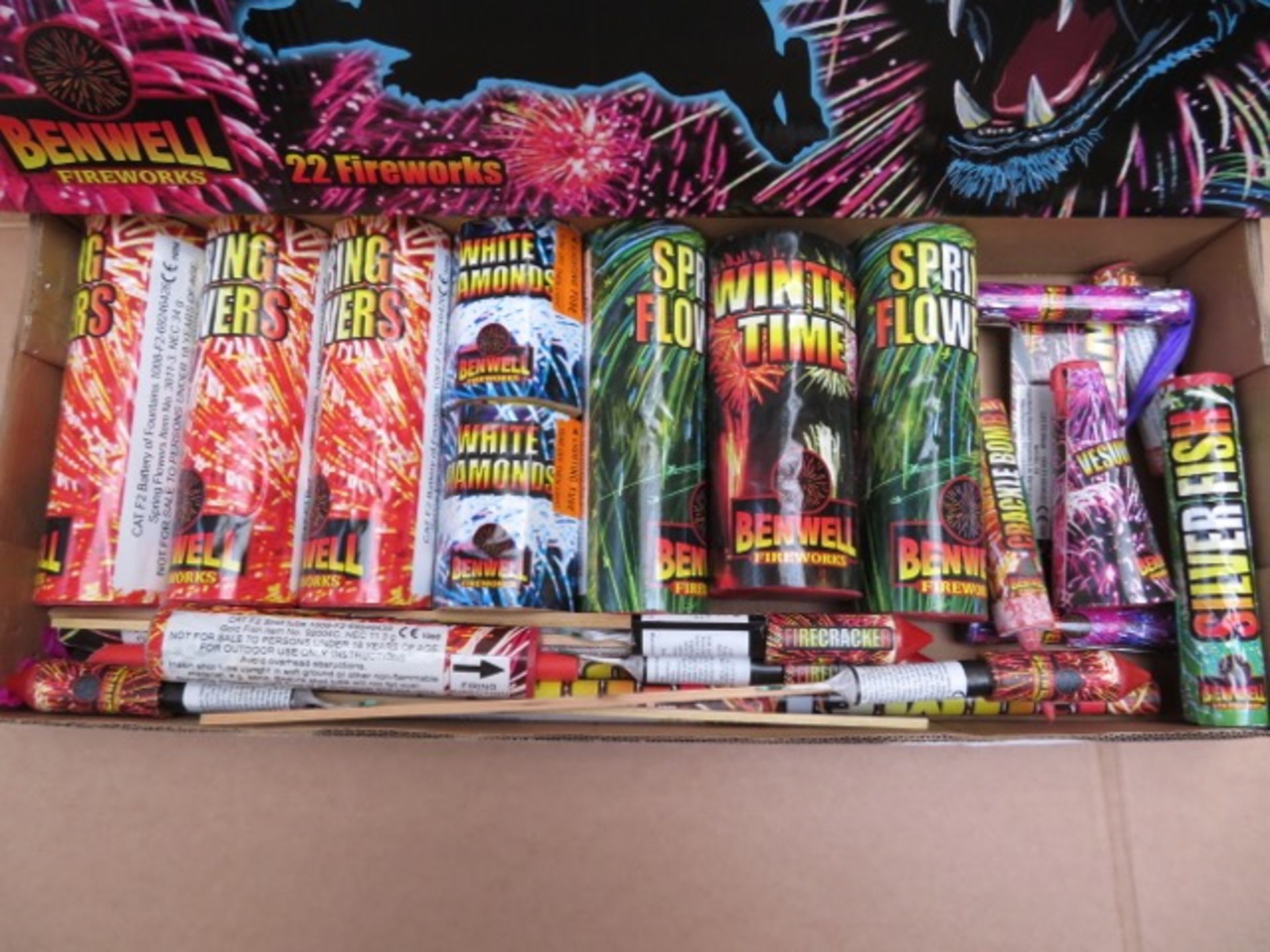 1 x Panther 22 Piece Selection Box. Pricemarked at £90. Huge selection of great quality fireworks to - Image 2 of 2