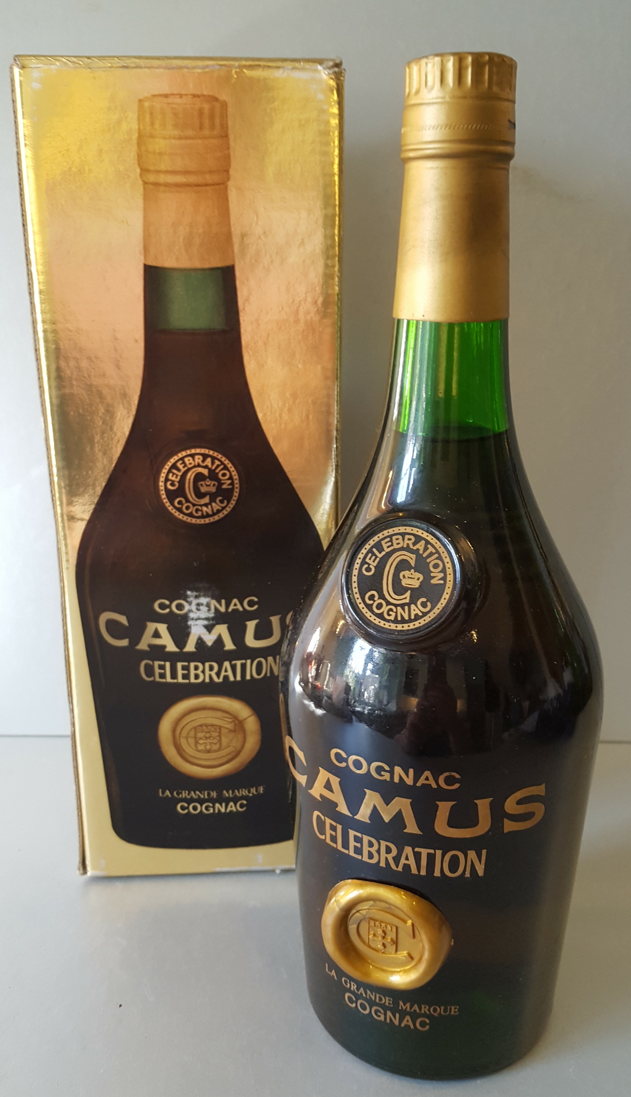 1 x Litre Bottle Vintage Cognac CAMUS Celebration La Grande Marque Cognac No. 060211 CM