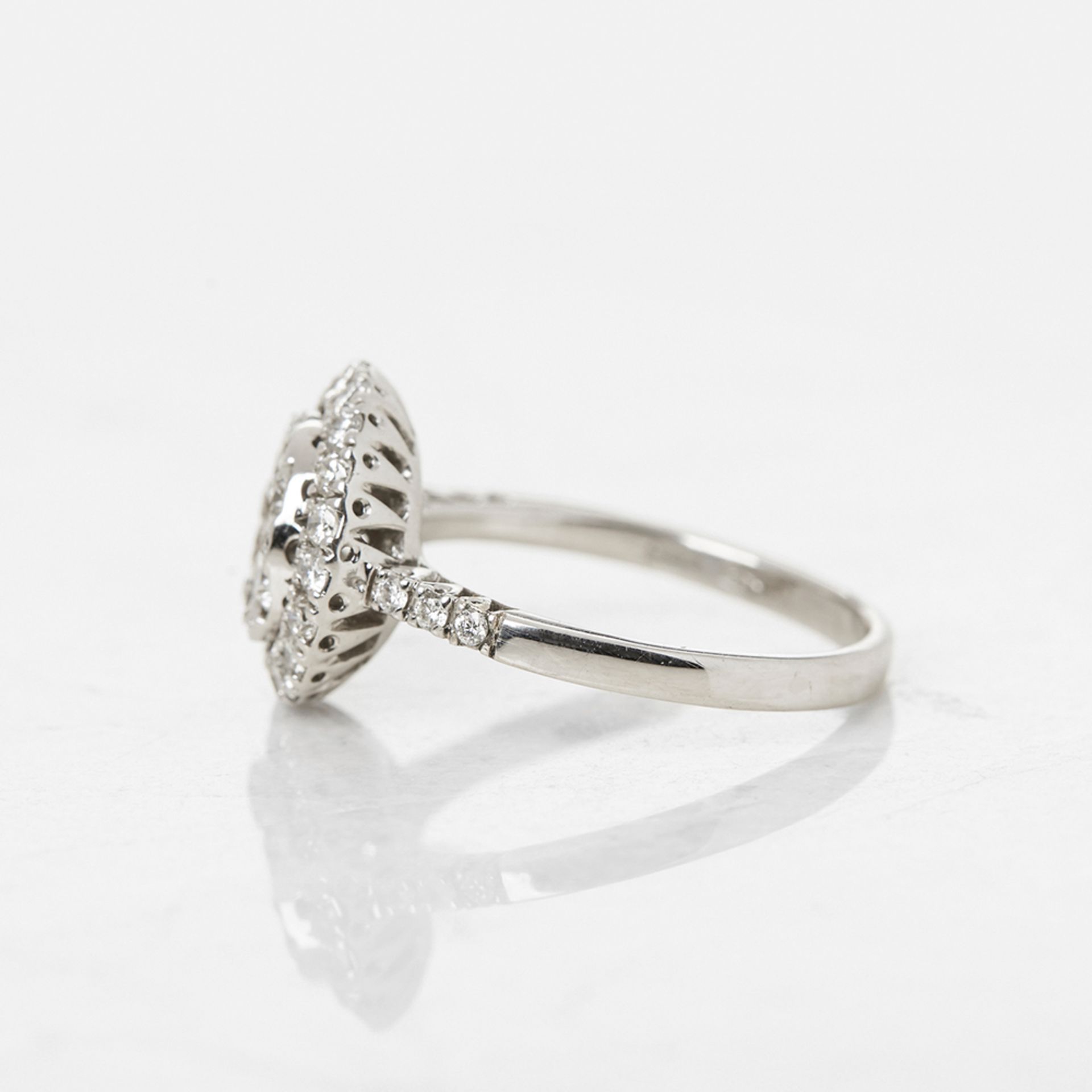 Mappin & Webb 18k White Gold Diamond Cluster Ring - Image 5 of 16