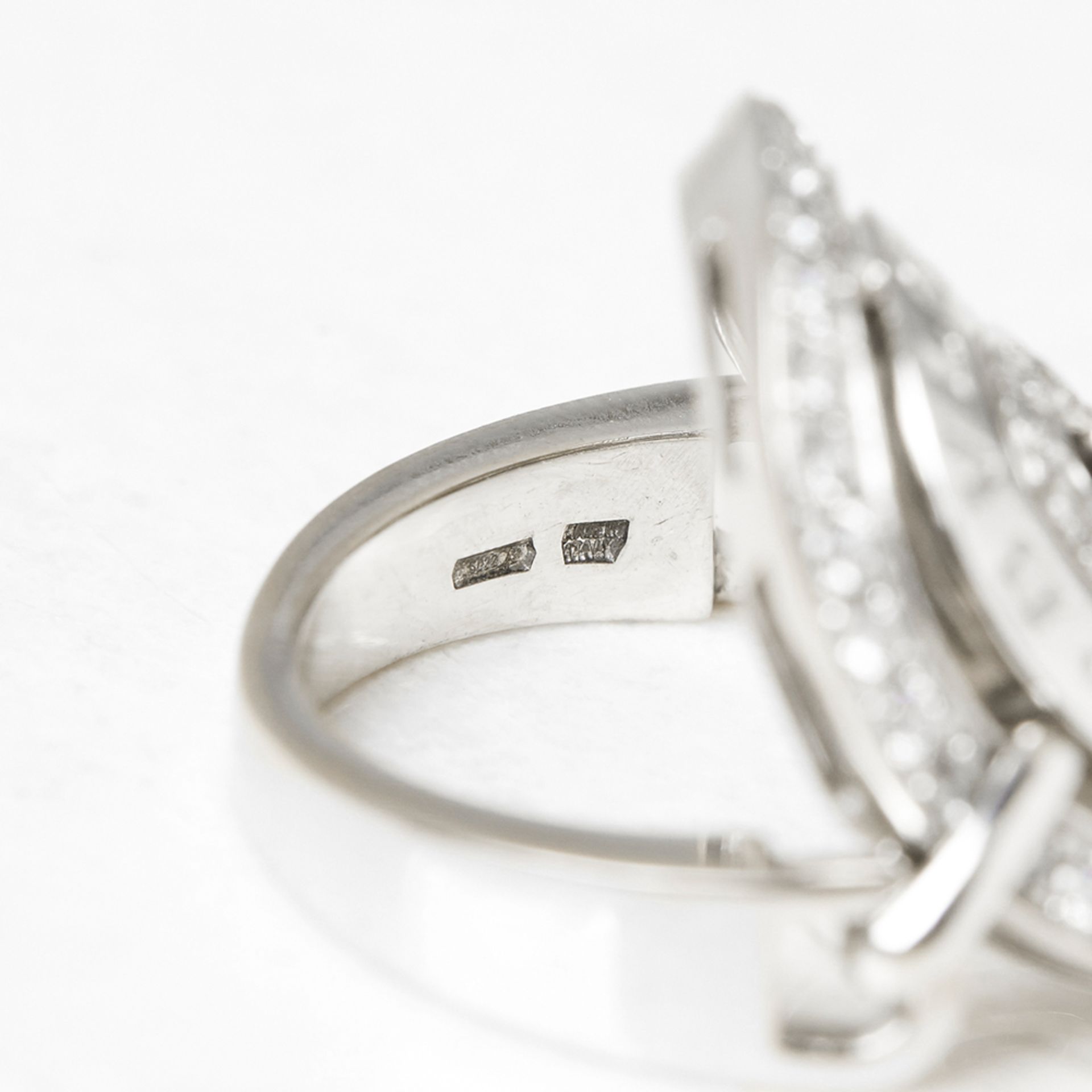 Bulgari 18k White Gold Diamond Cerchi Ring - Image 7 of 12