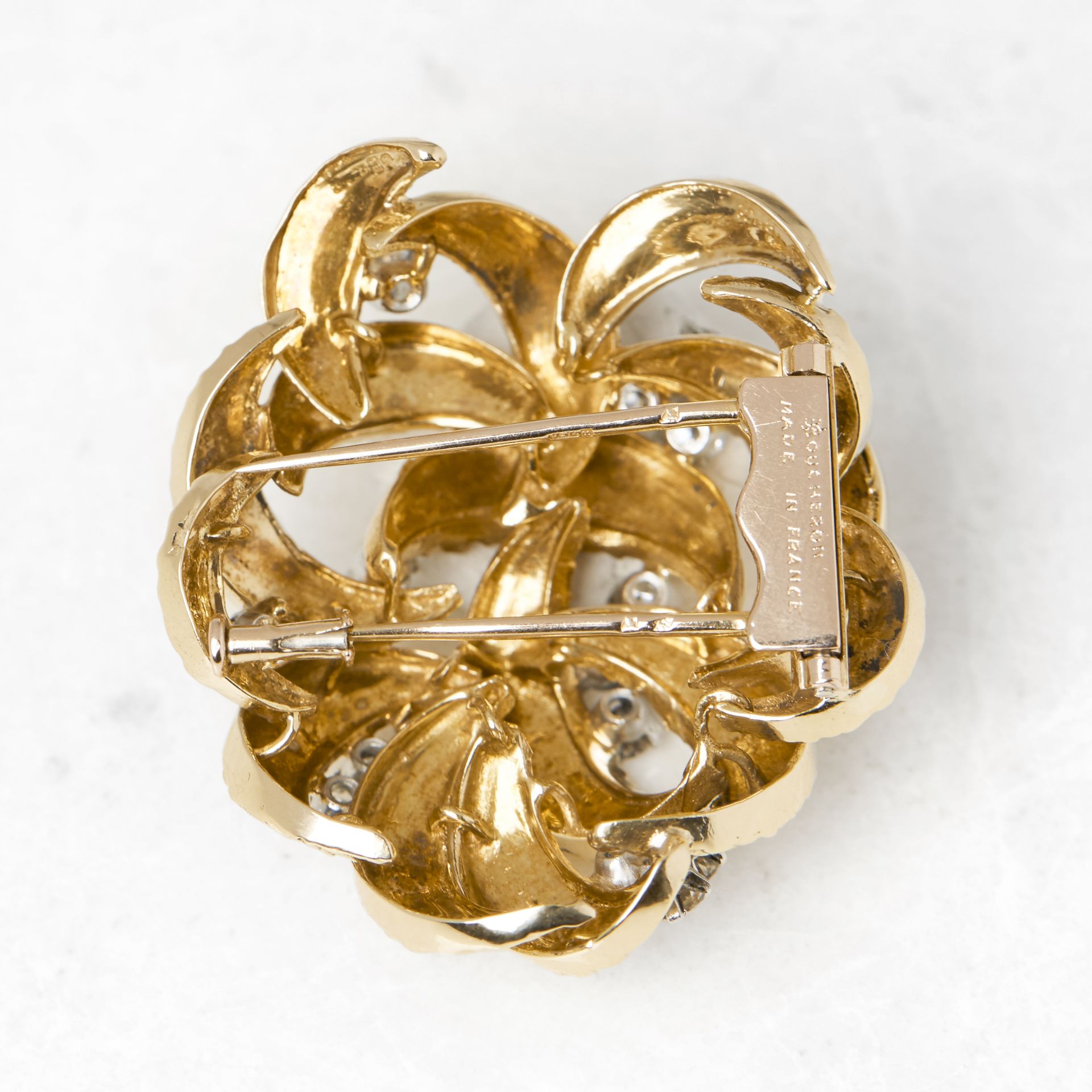 Boucheron 18k Yellow Gold Diamond Flower Brooch - Image 2 of 14
