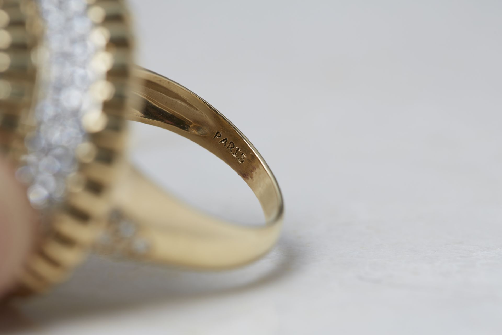 Van Cleef & Arpels 18k Yellow Gold Pearl & Diamond Ring - Image 7 of 28