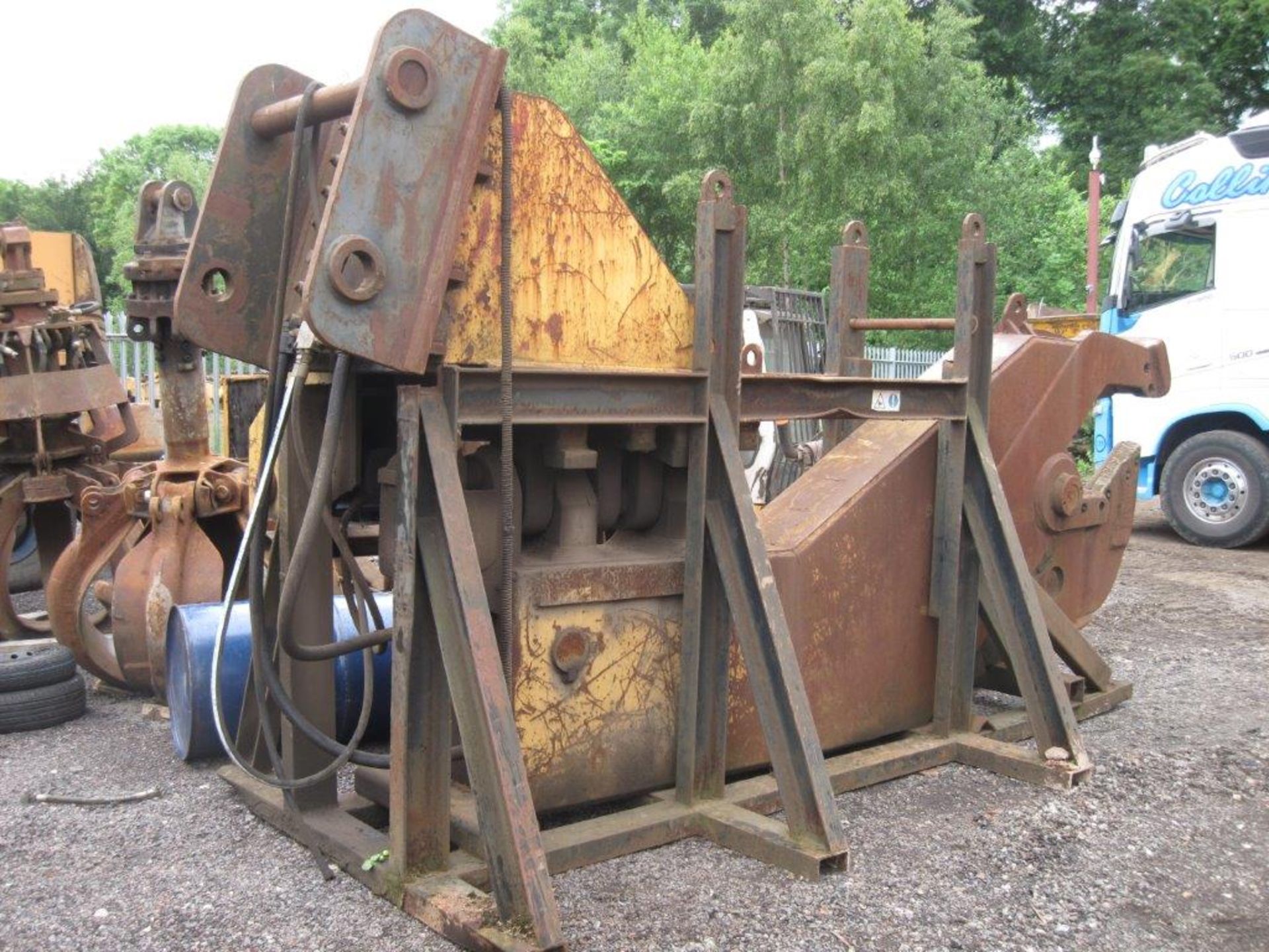 Scrap Shear Good condition and previously fitted to a 65 tonne Liebherr excavator