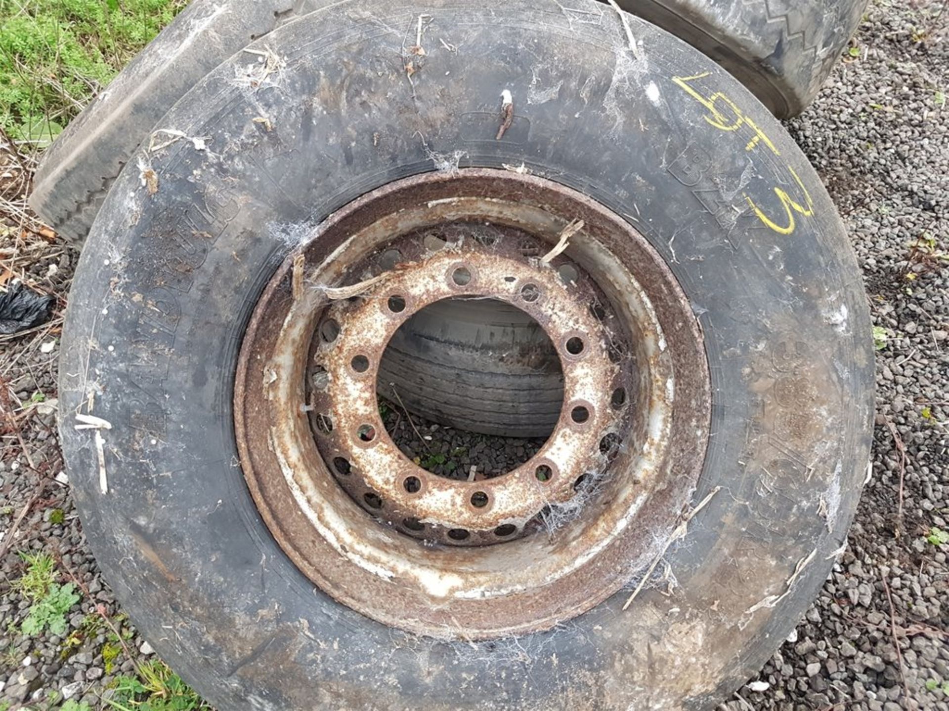 4x 385 | 65 | 22.7 Trailer Tyres - Image 3 of 6