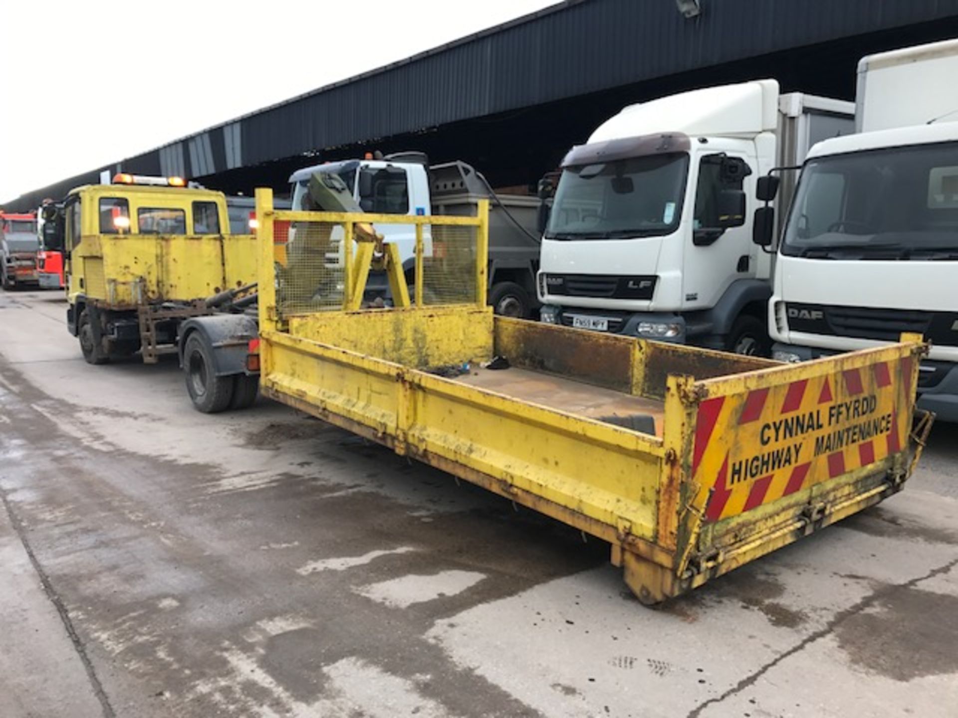 2009 Iveco Eurocargo 100E18 Hook Loader - Image 4 of 10