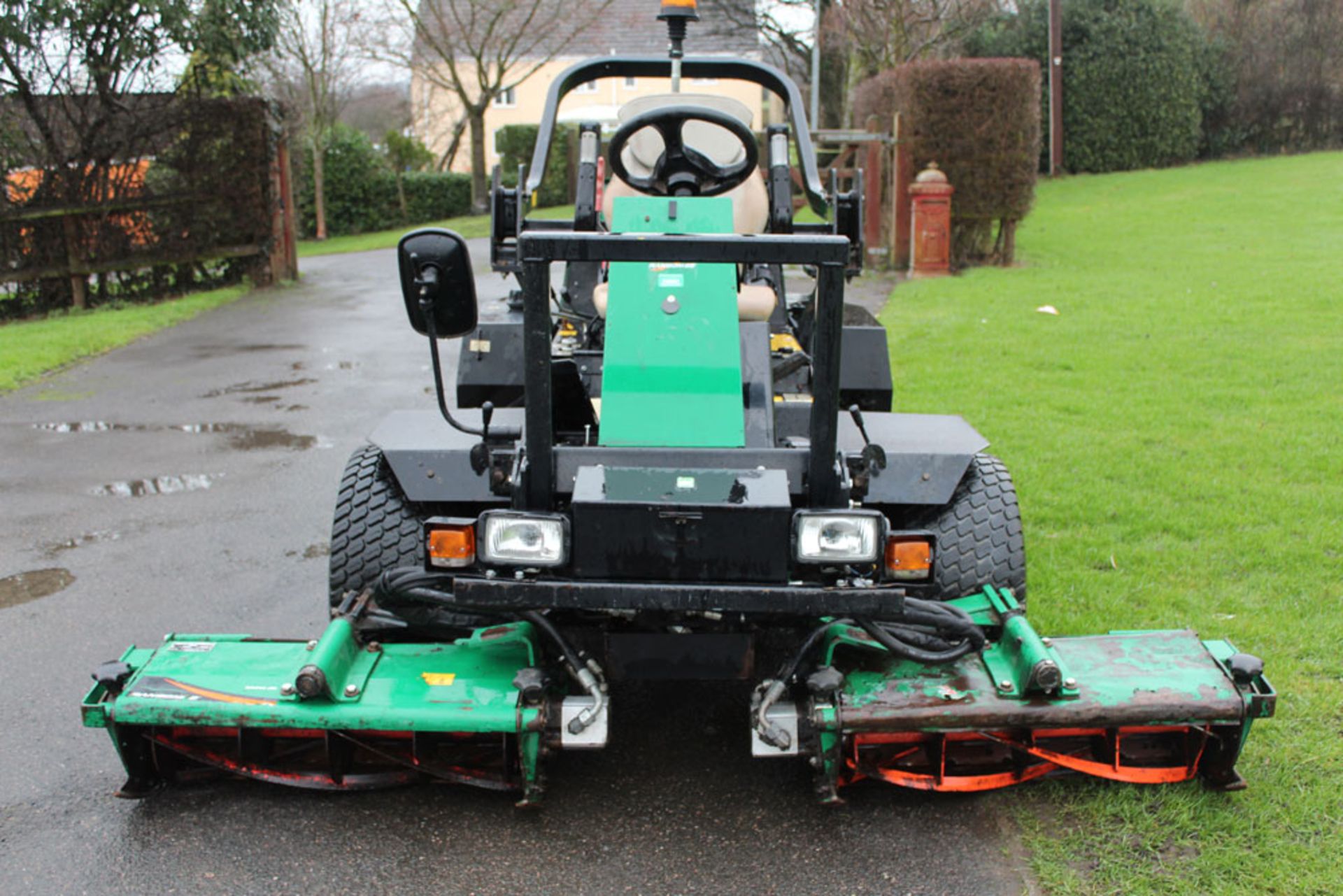 2010 Ransomes Parkway 2250 Plus Ride On Cylinder Mower - Image 7 of 8