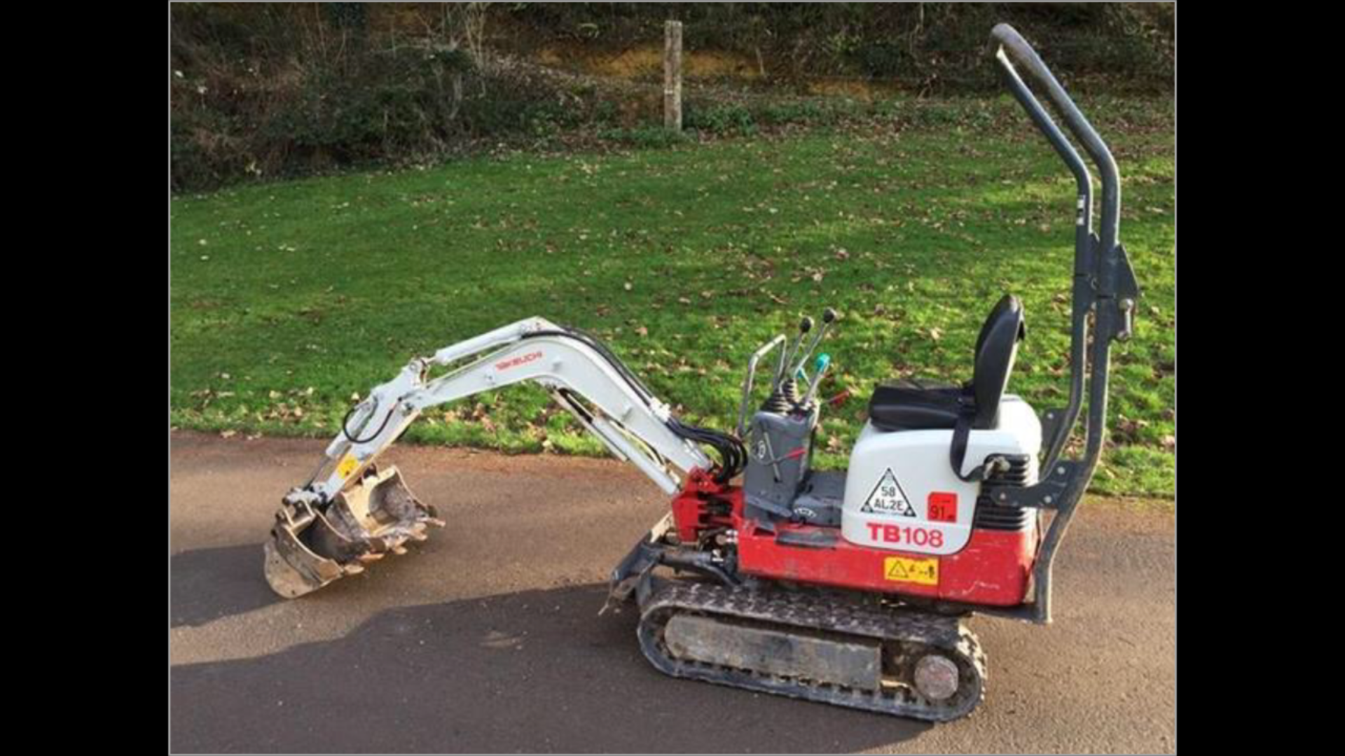 2015 Takeuchi TB018 Micro Digger - Image 3 of 11