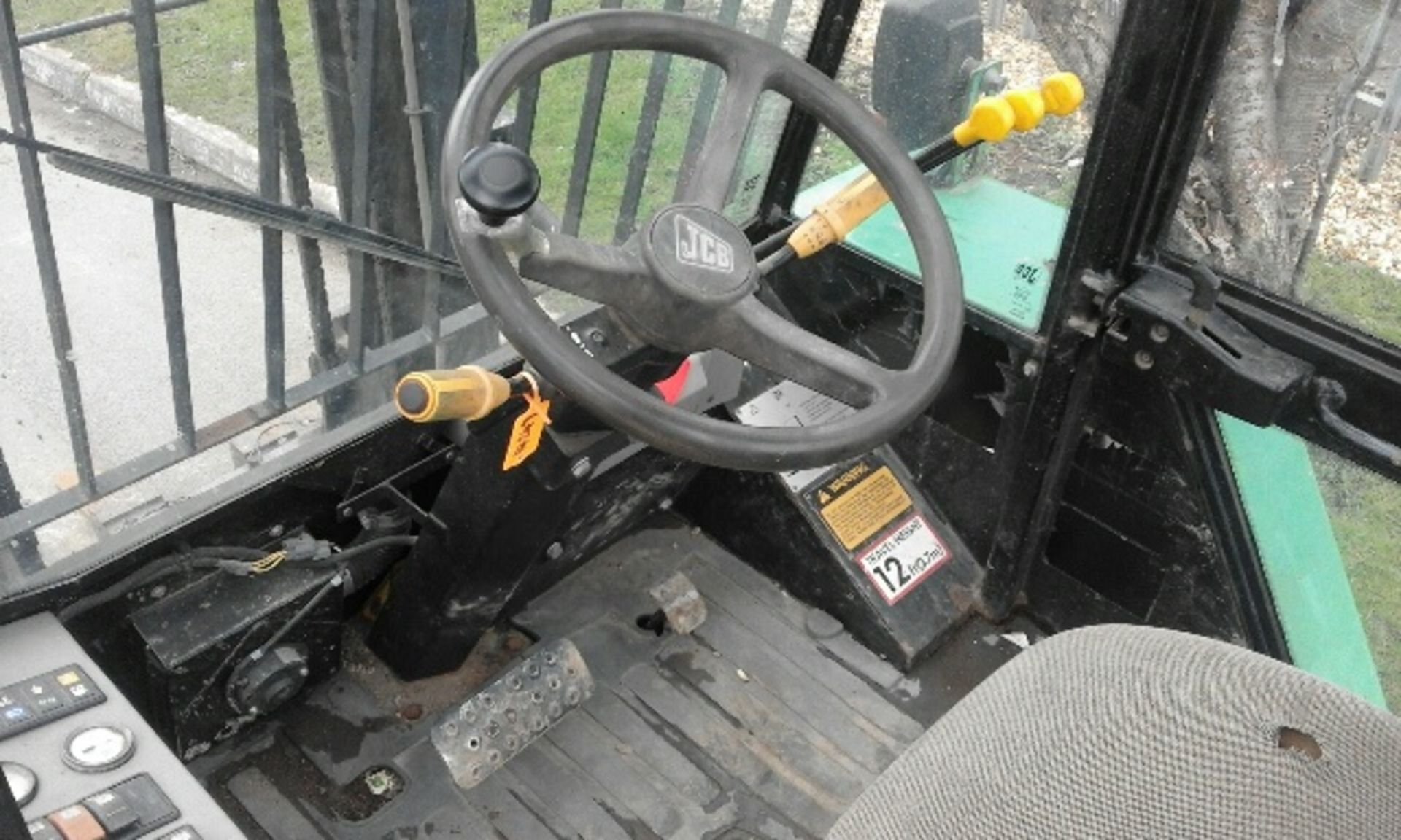 JCB, RTFL Model 926 - 2008 2511 hours, Rough terrain forklift, 2.6-tonne capacity, 5.5m triplex - Image 8 of 9