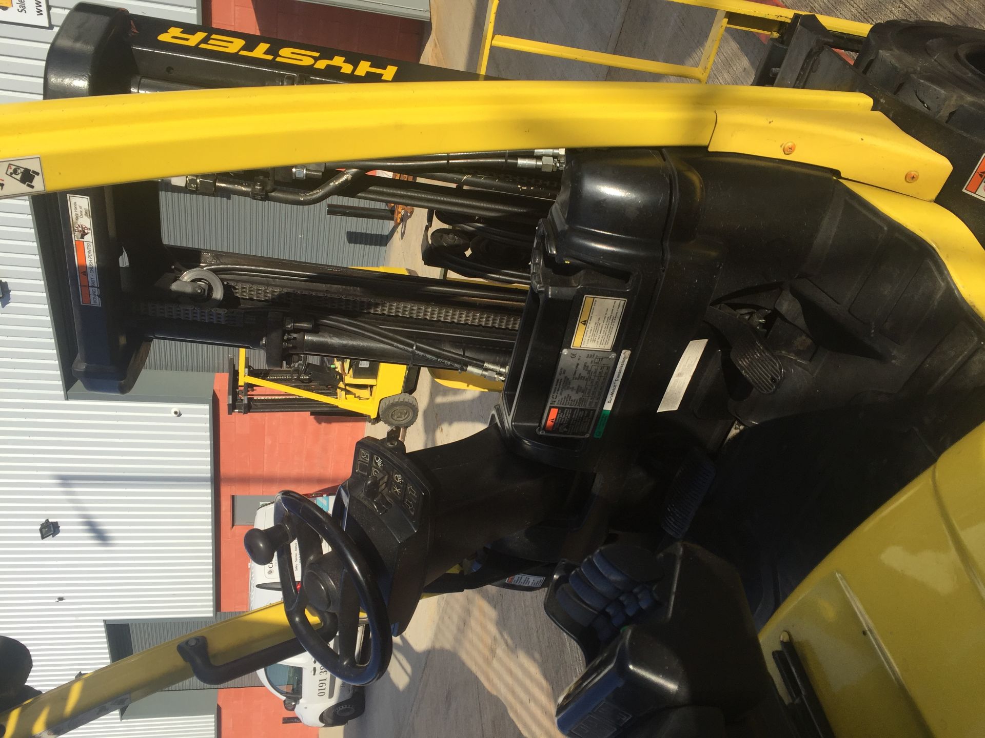 Hyster 3ton gas fork lift truck - Image 2 of 9
