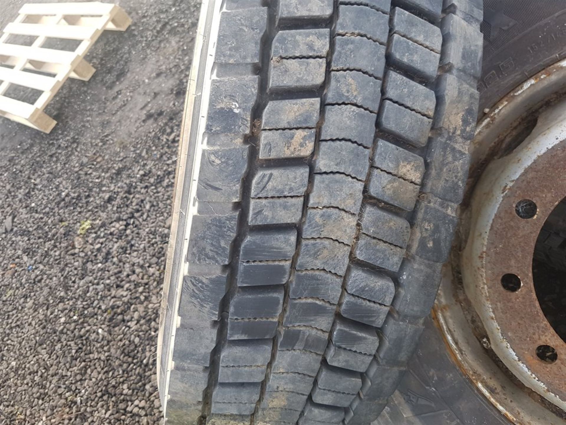 4x 295 | 80 | 22.5 Truck Rear Tyres - Image 3 of 5