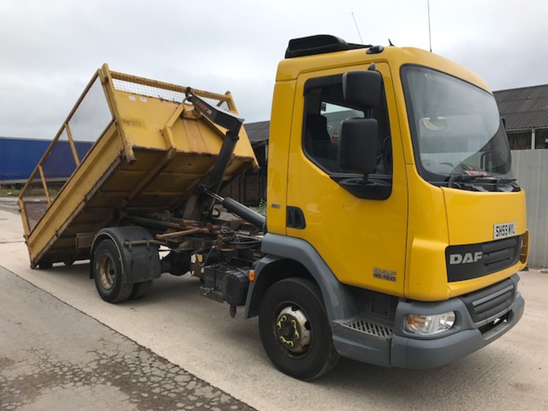 2009 (59) DAF LF 45-160 7.5 ton Hook Loader - Image 5 of 7