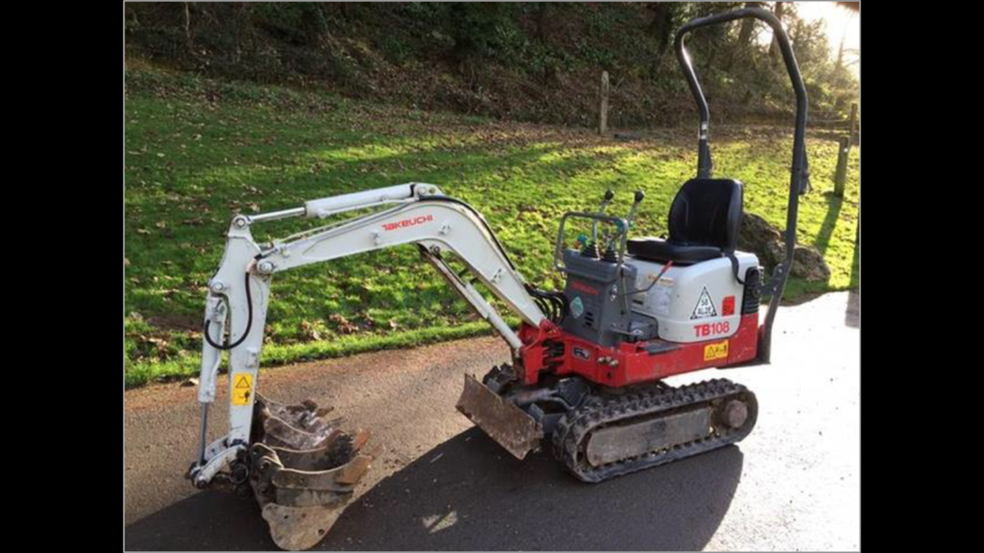 2015 Takeuchi TB018 Micro Digger