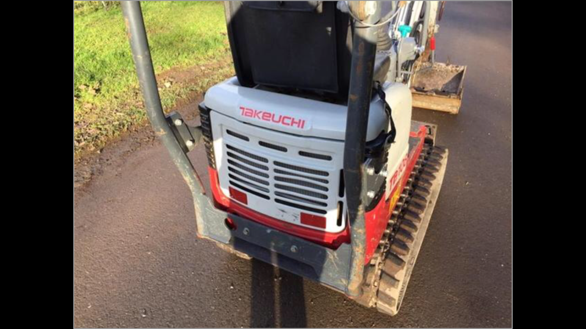 2015 Takeuchi TB018 Micro Digger - Image 6 of 11