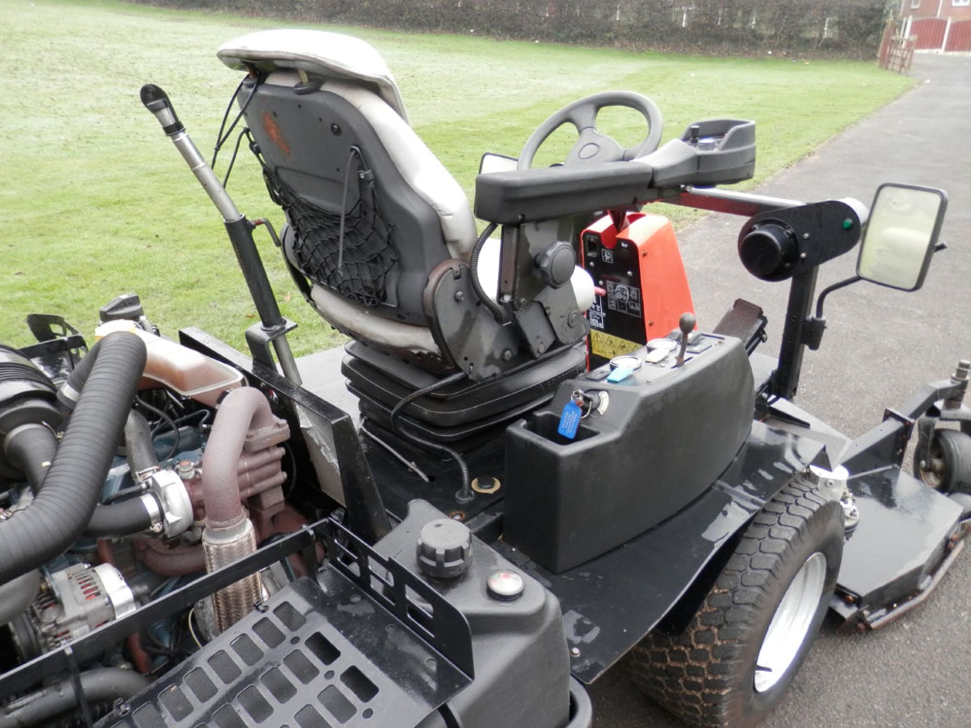 2009 Jacobsen HR3300T Rotary Mower - Image 4 of 14