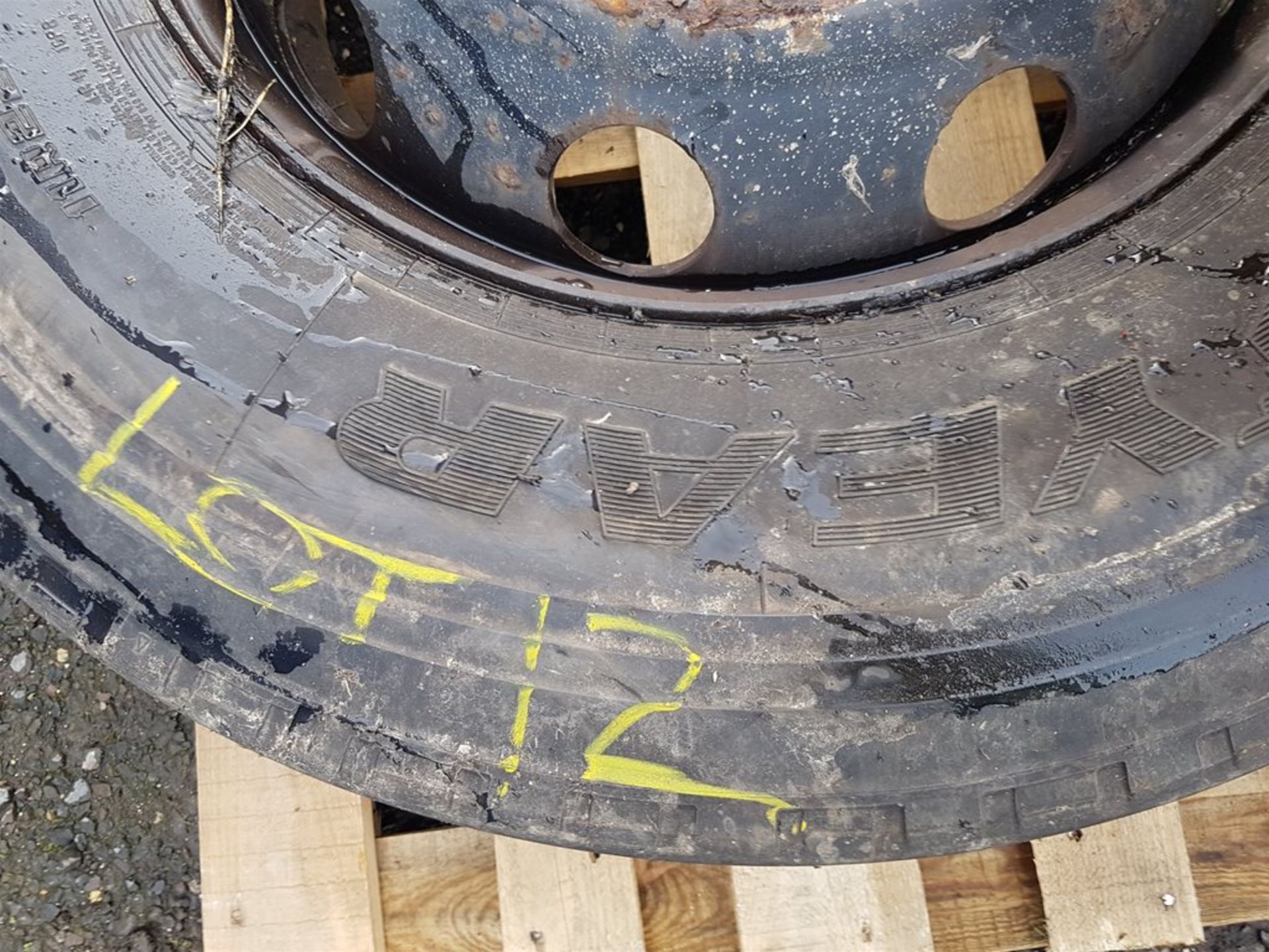 4x 11 | 22.5, Truck Front Steer Tyres - Image 6 of 6