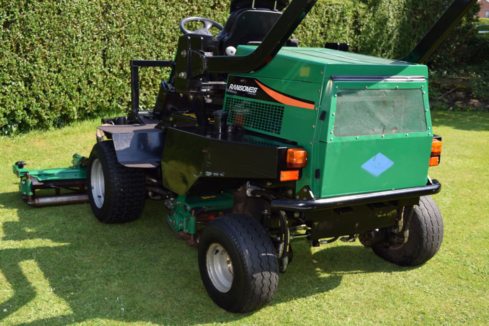 2006 Ransomes Highway 2130 4WD Cylinder Mower - Image 9 of 16