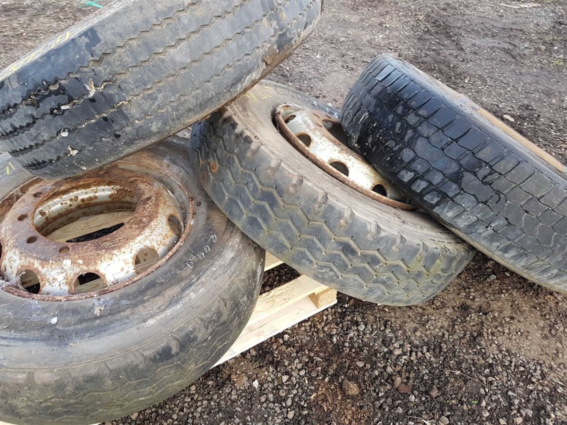 4x 315/70/22.0 Assorted Tyres - Image 3 of 4