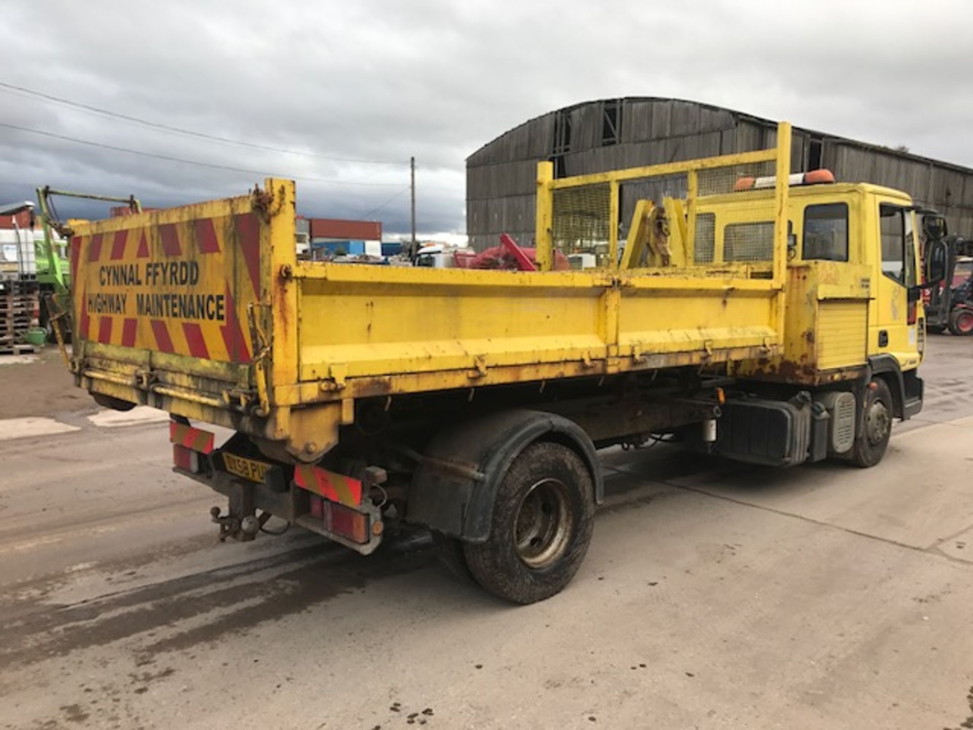 2009 Iveco Eurocargo 100E18 Hook Loader - Image 8 of 10